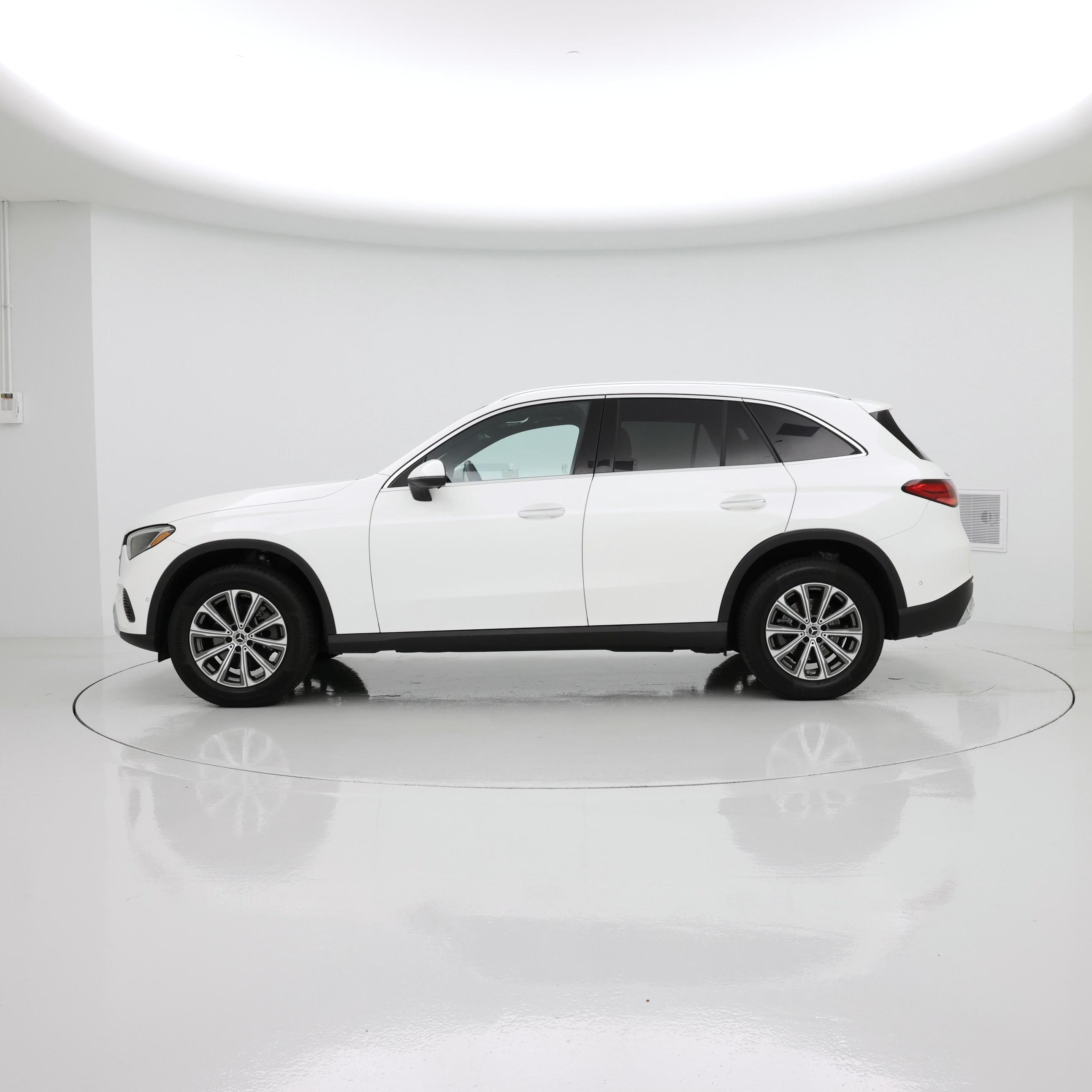 Thumbnail: 2024 Mercedes-Benz GLC - 3