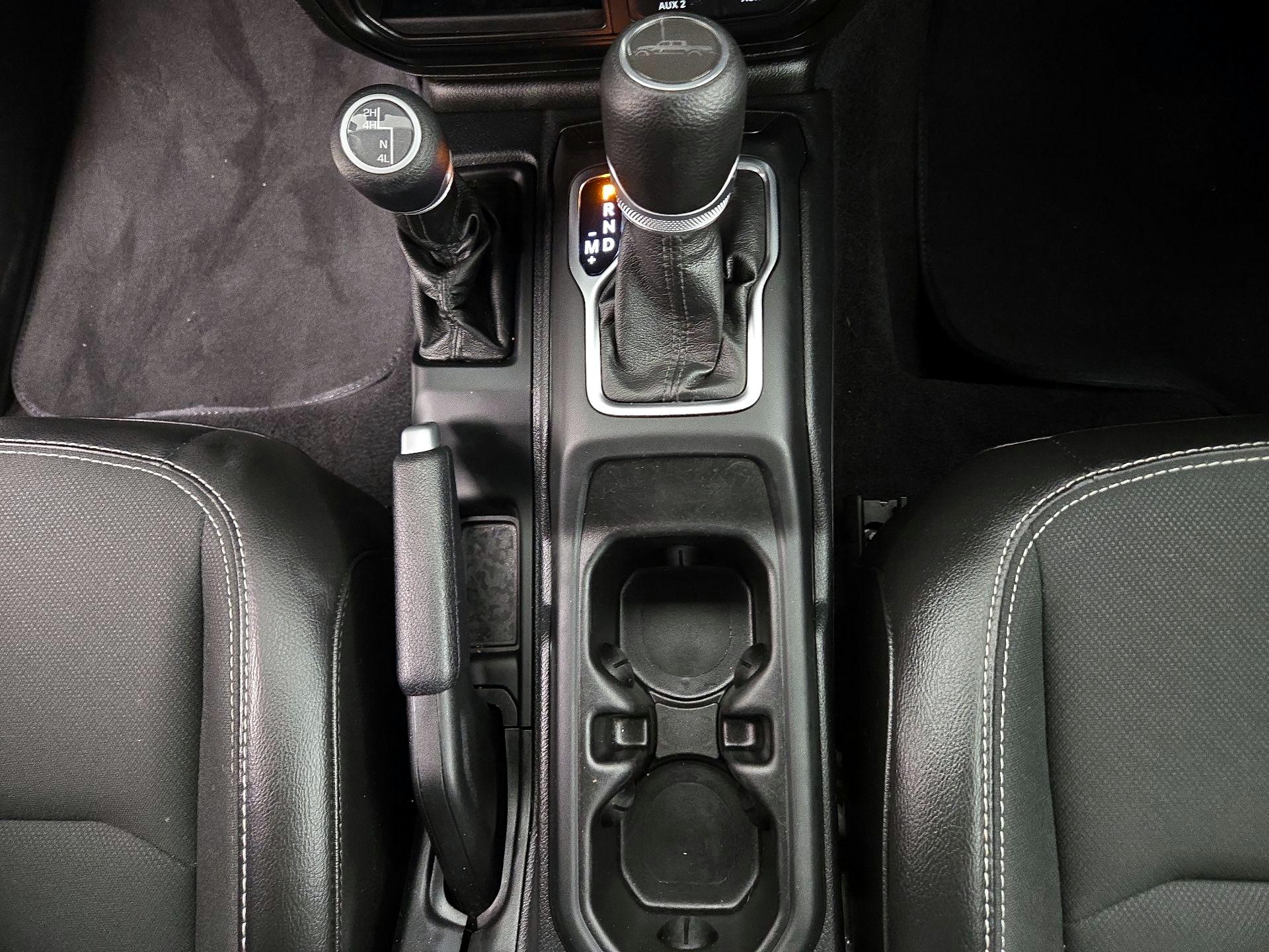 Thumbnail: 2021 Jeep Gladiator - 17