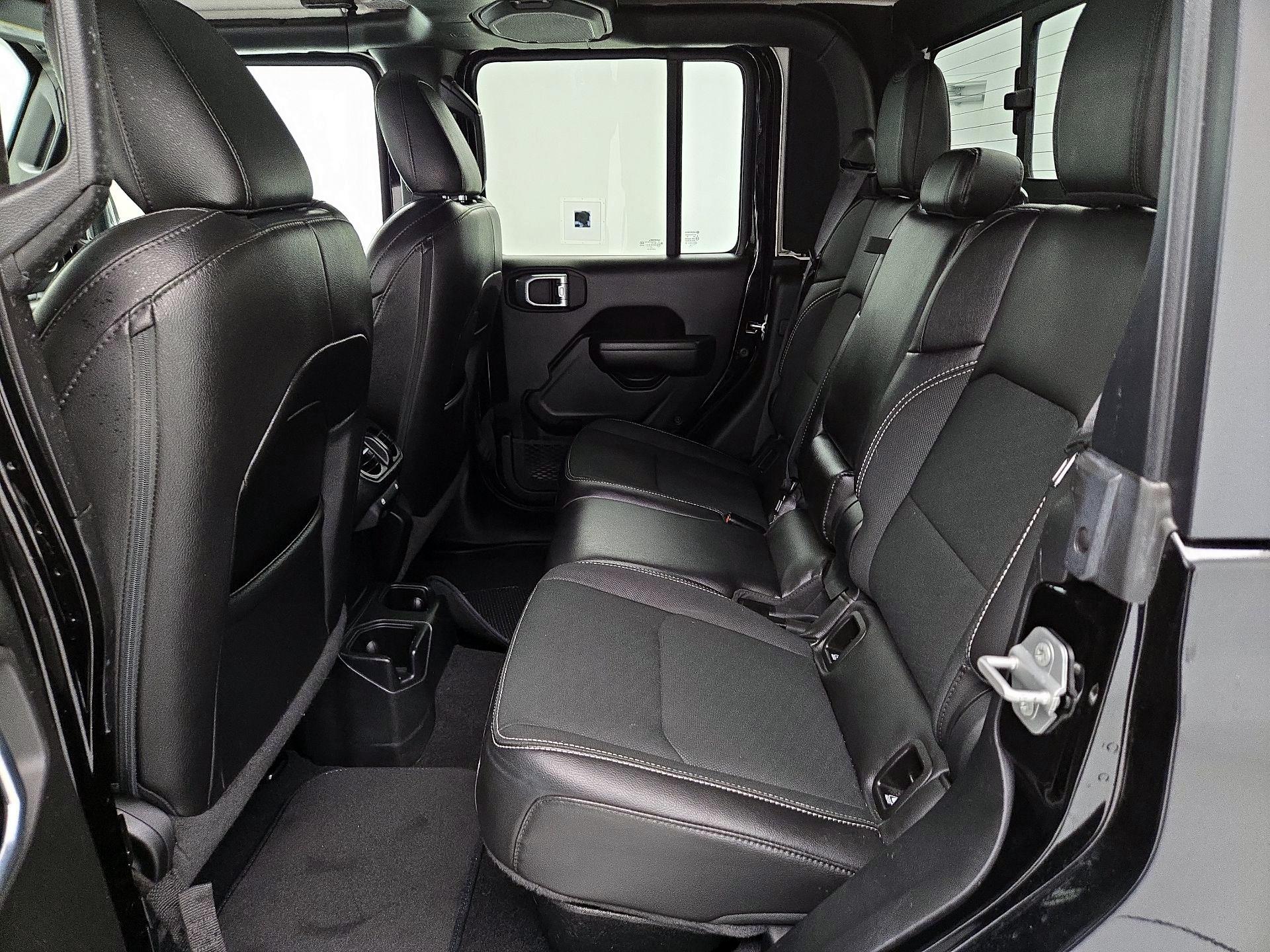 Thumbnail: 2021 Jeep Gladiator - 19