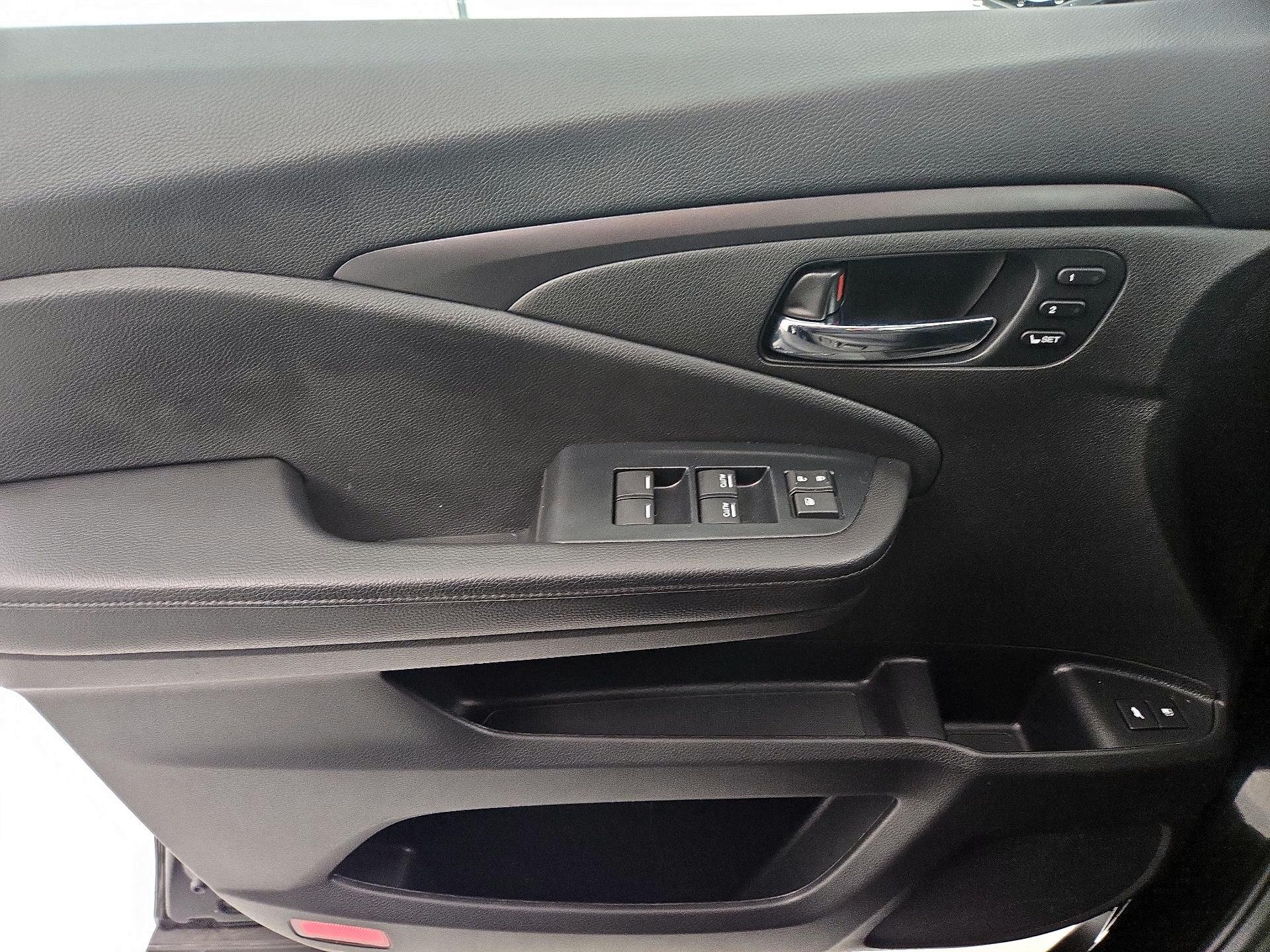 Thumbnail: 2022 Honda Pilot - 12