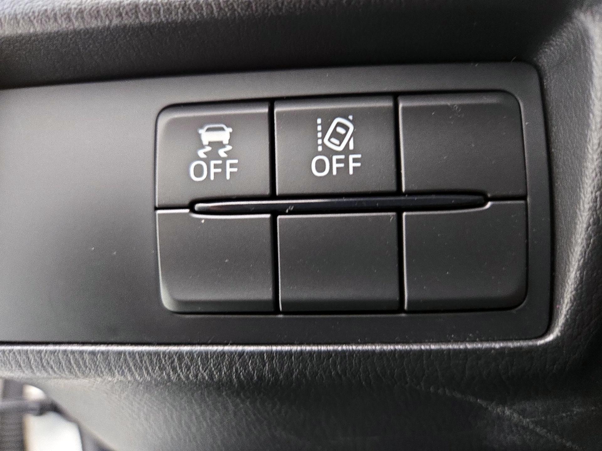 Thumbnail: 2023 Mazda MX-5 Miata - 13