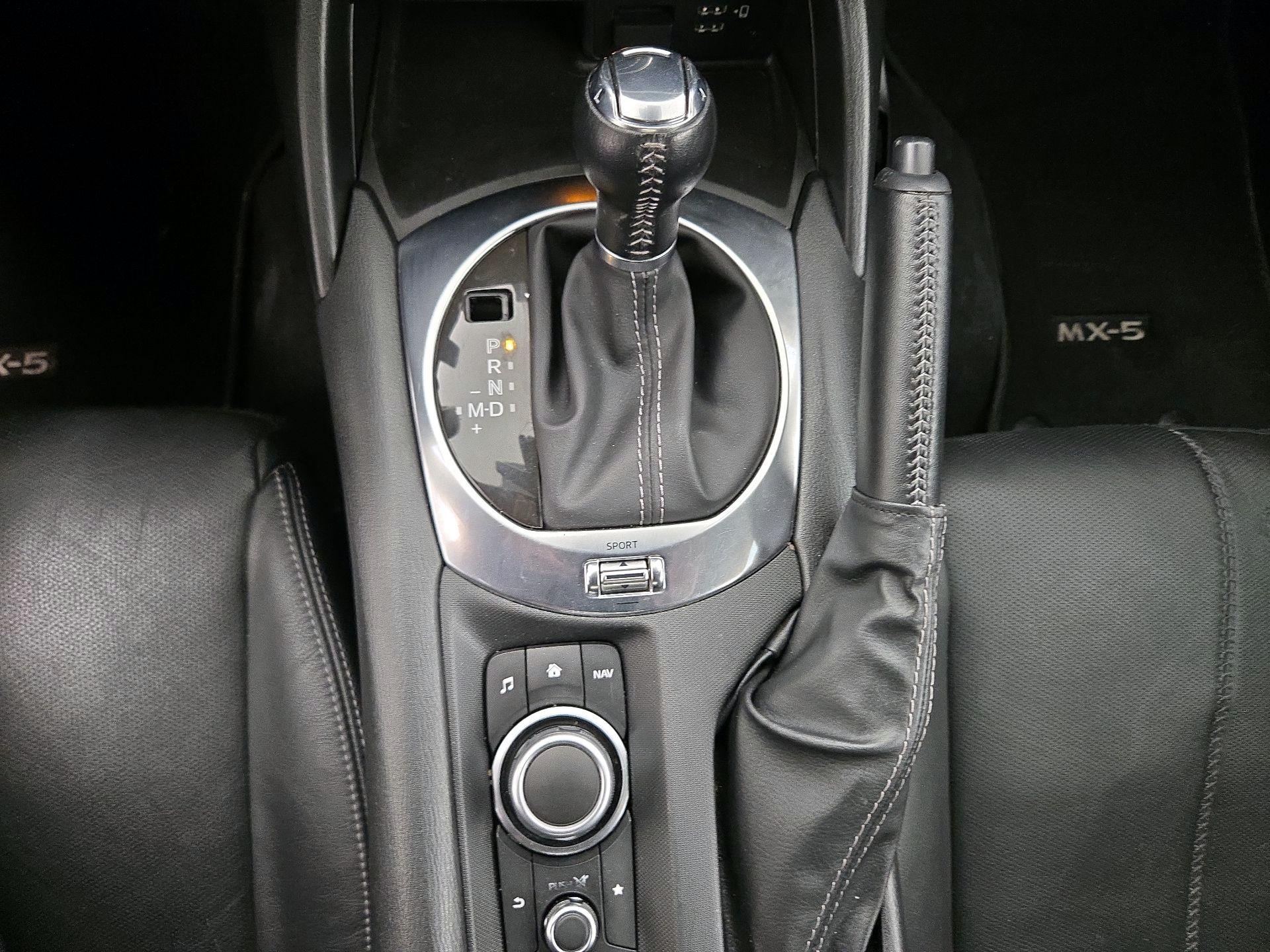 Thumbnail: 2023 Mazda MX-5 Miata - 17