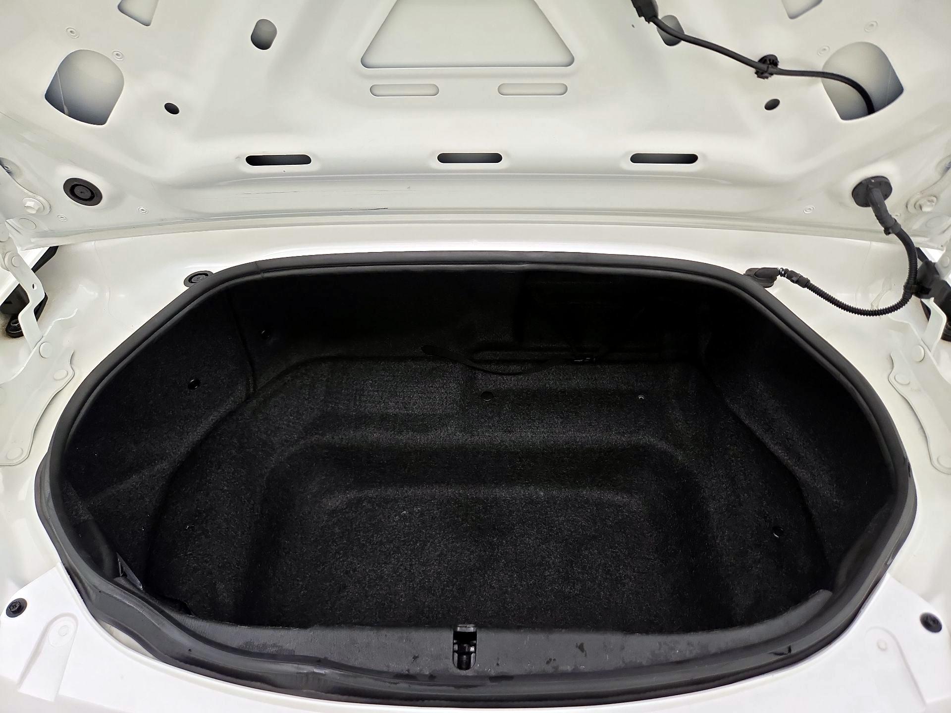 Thumbnail: 2023 Mazda MX-5 Miata - 19