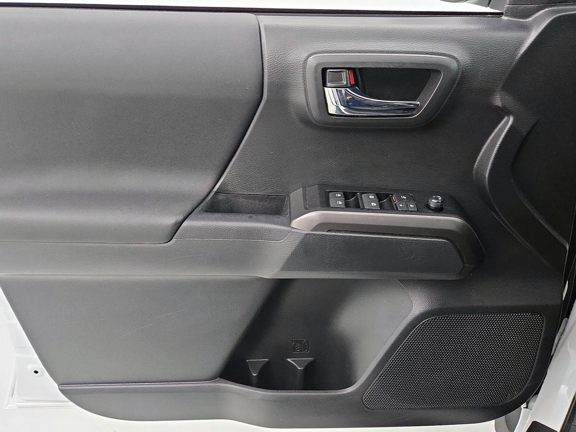 Thumbnail: 2023 Toyota Tacoma - 12