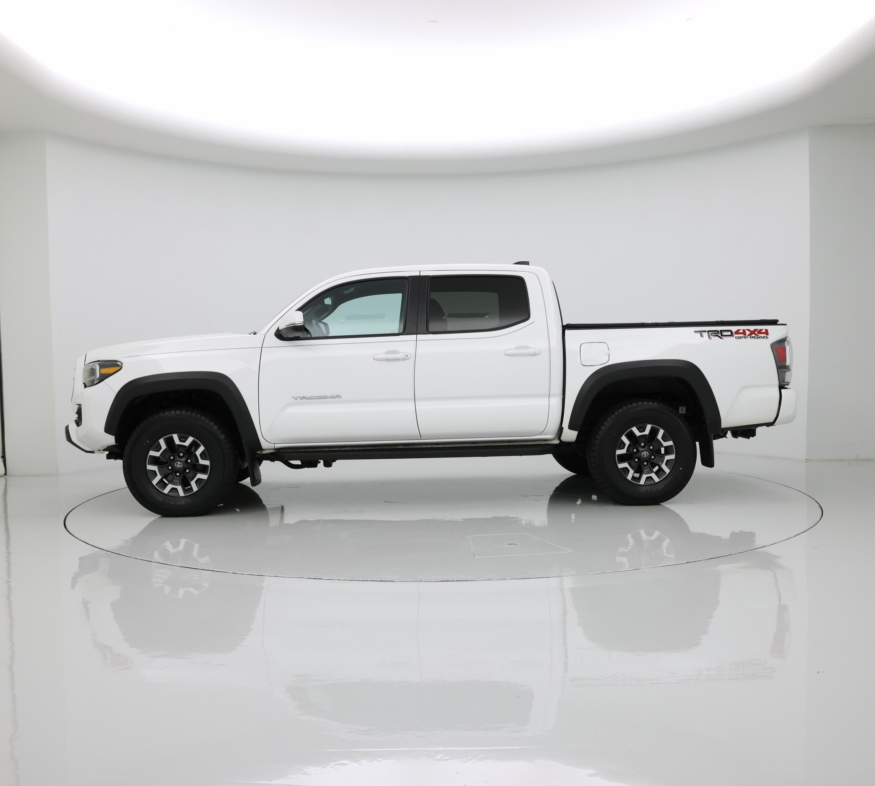 Thumbnail: 2023 Toyota Tacoma - 3