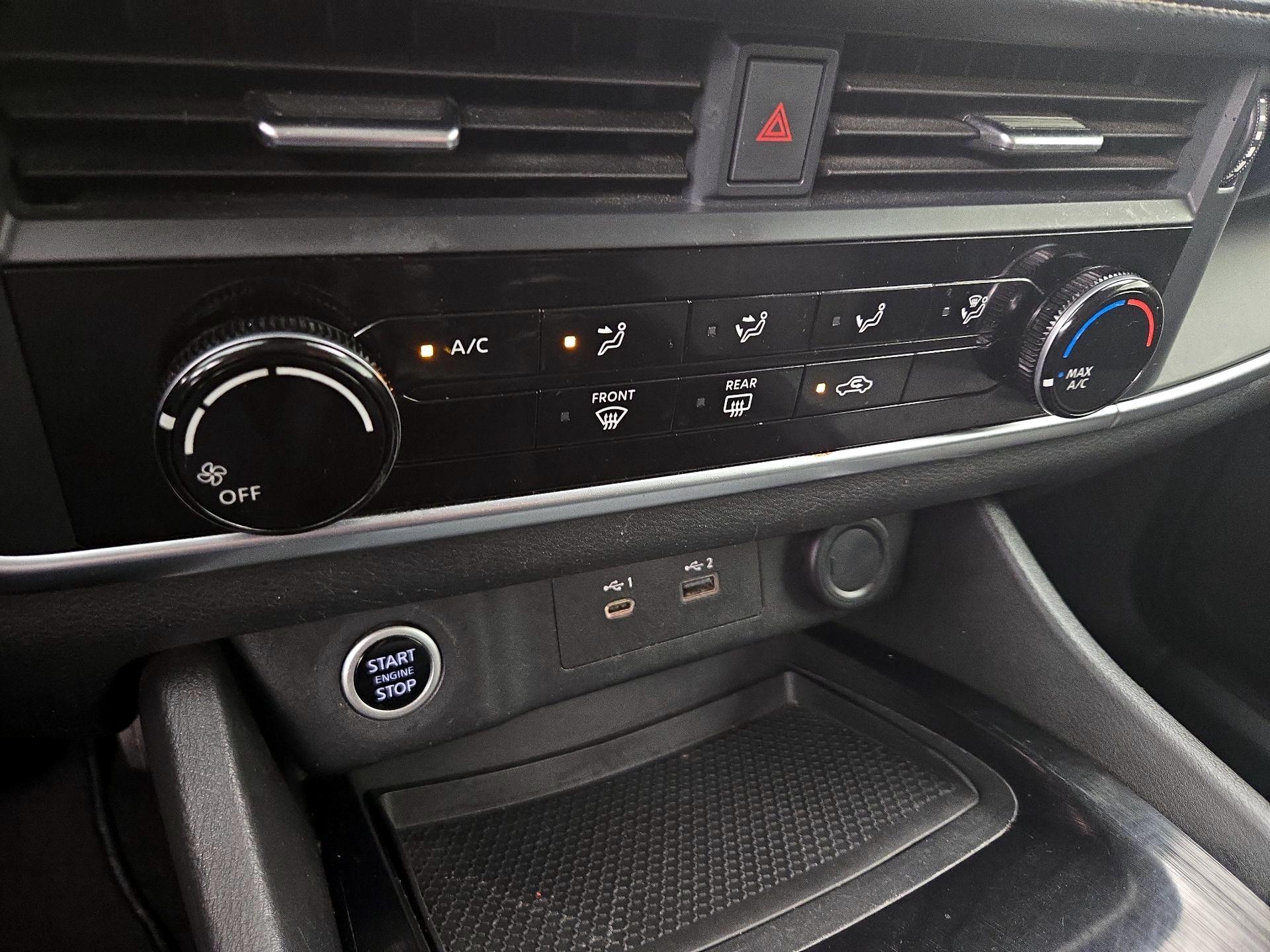 Thumbnail: 2021 Nissan Rogue - 16