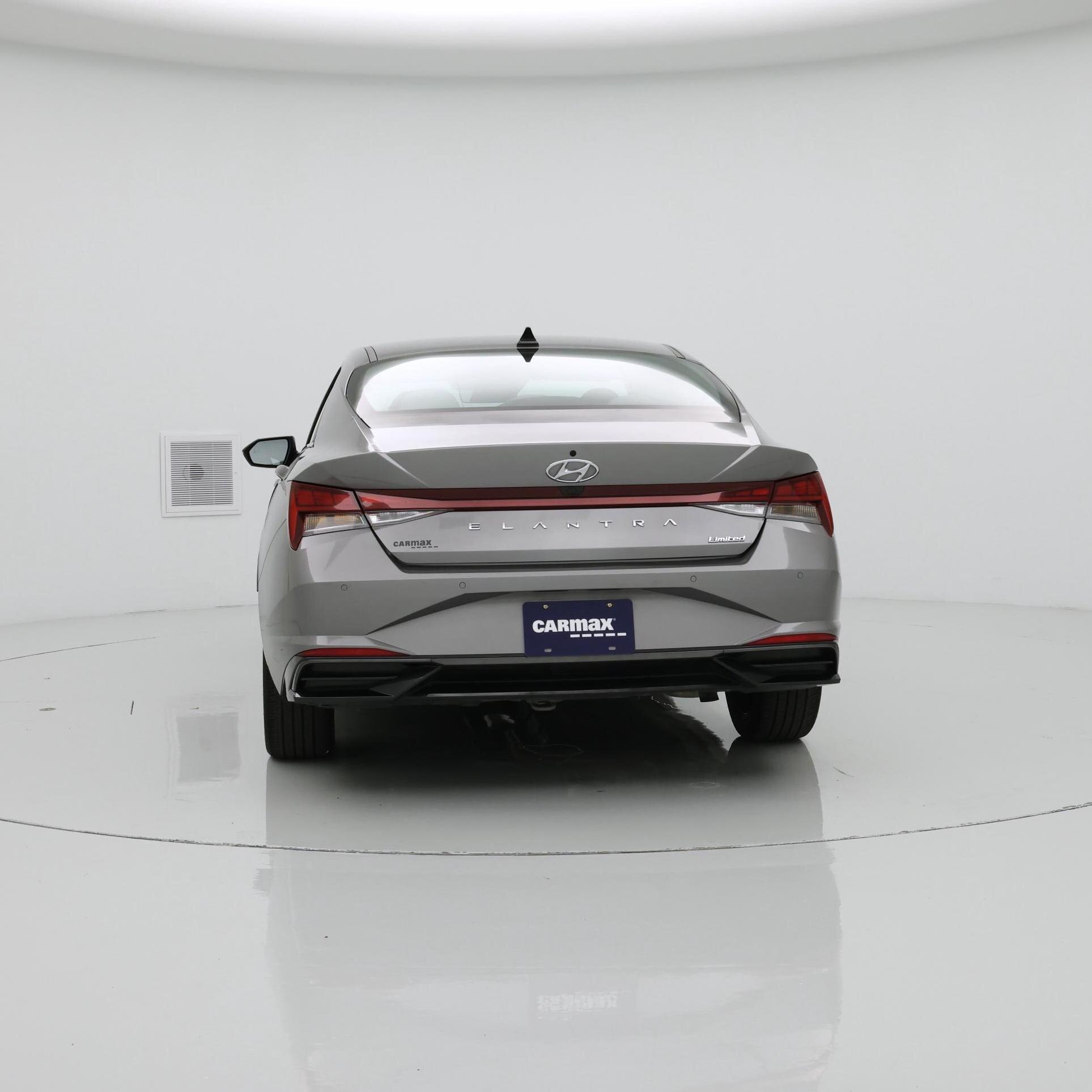 Thumbnail: 2022 Hyundai Elantra - 6