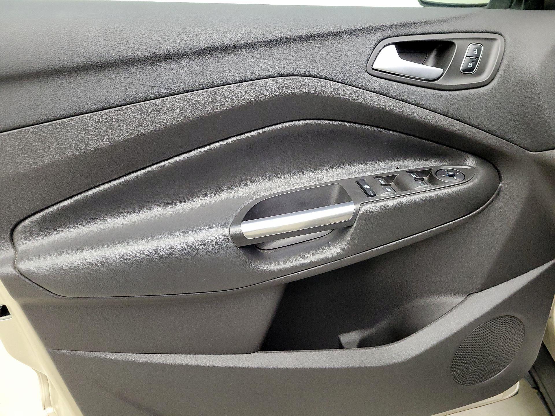 Thumbnail: 2017 Ford Escape - 12