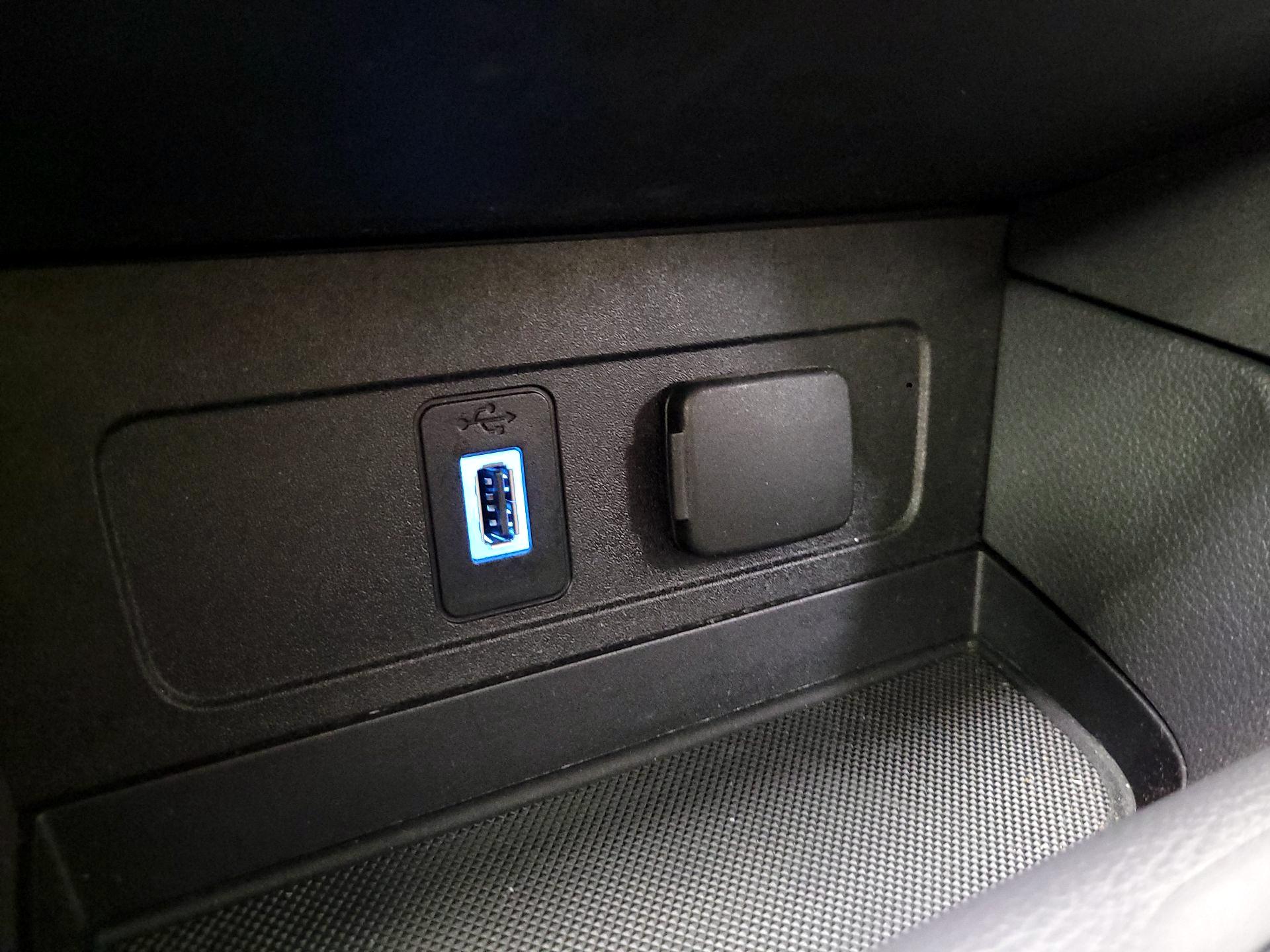 Thumbnail: 2017 Ford Escape - 18