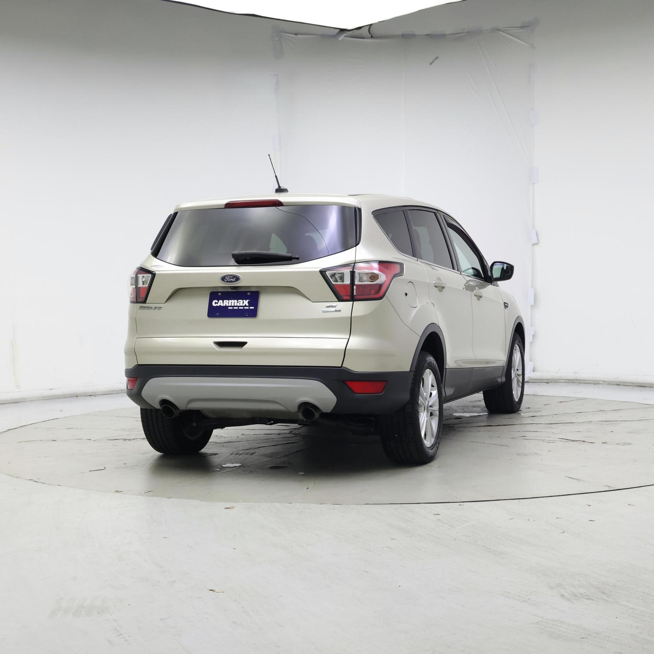 Thumbnail: 2017 Ford Escape - 8