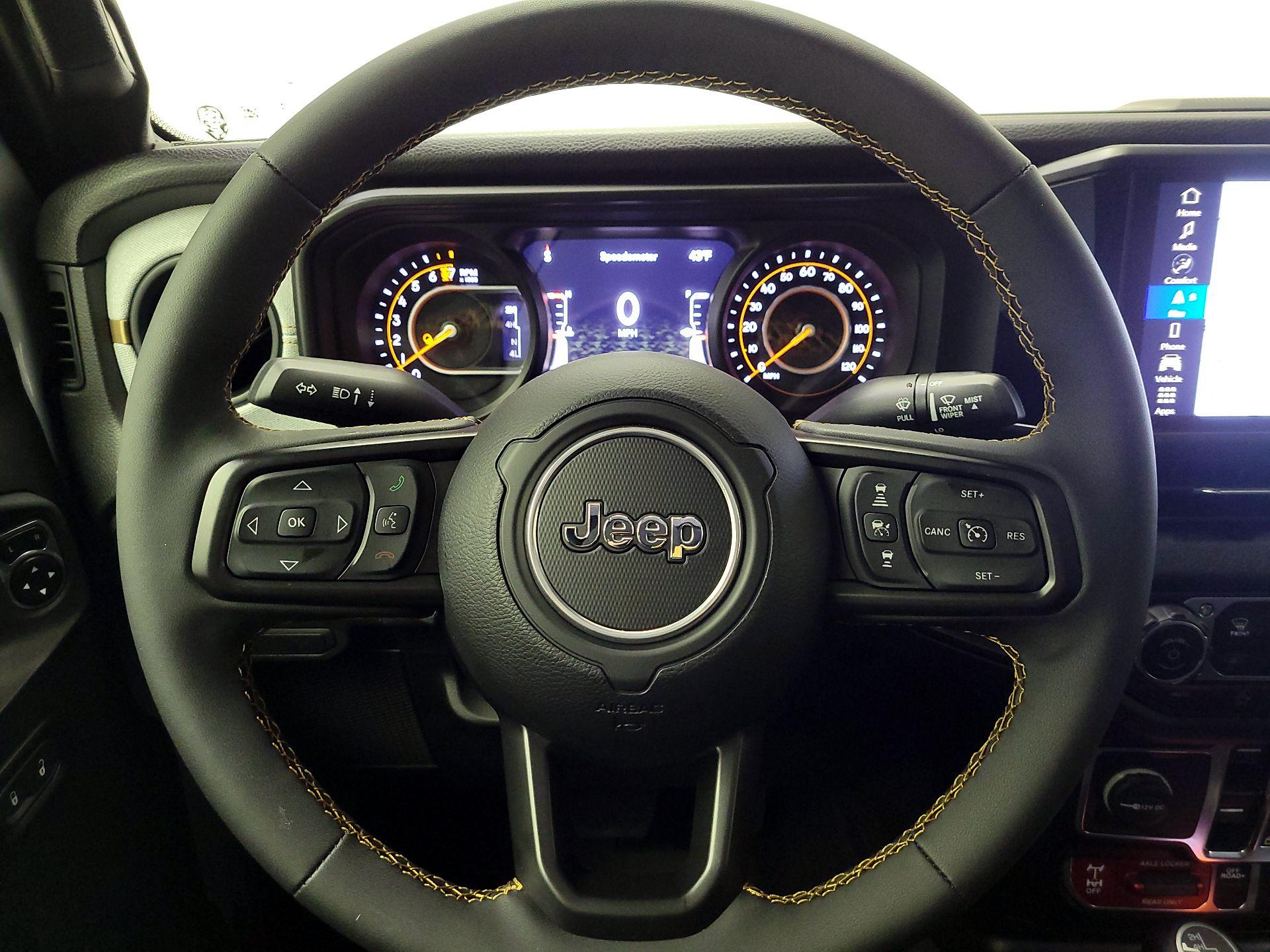 Thumbnail: 2024 Jeep Gladiator - 10