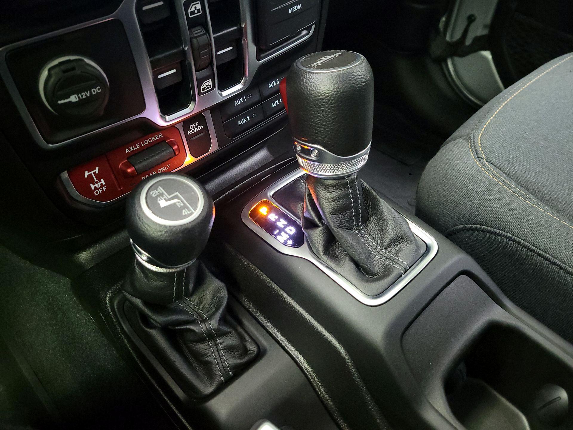 Thumbnail: 2024 Jeep Gladiator - 18