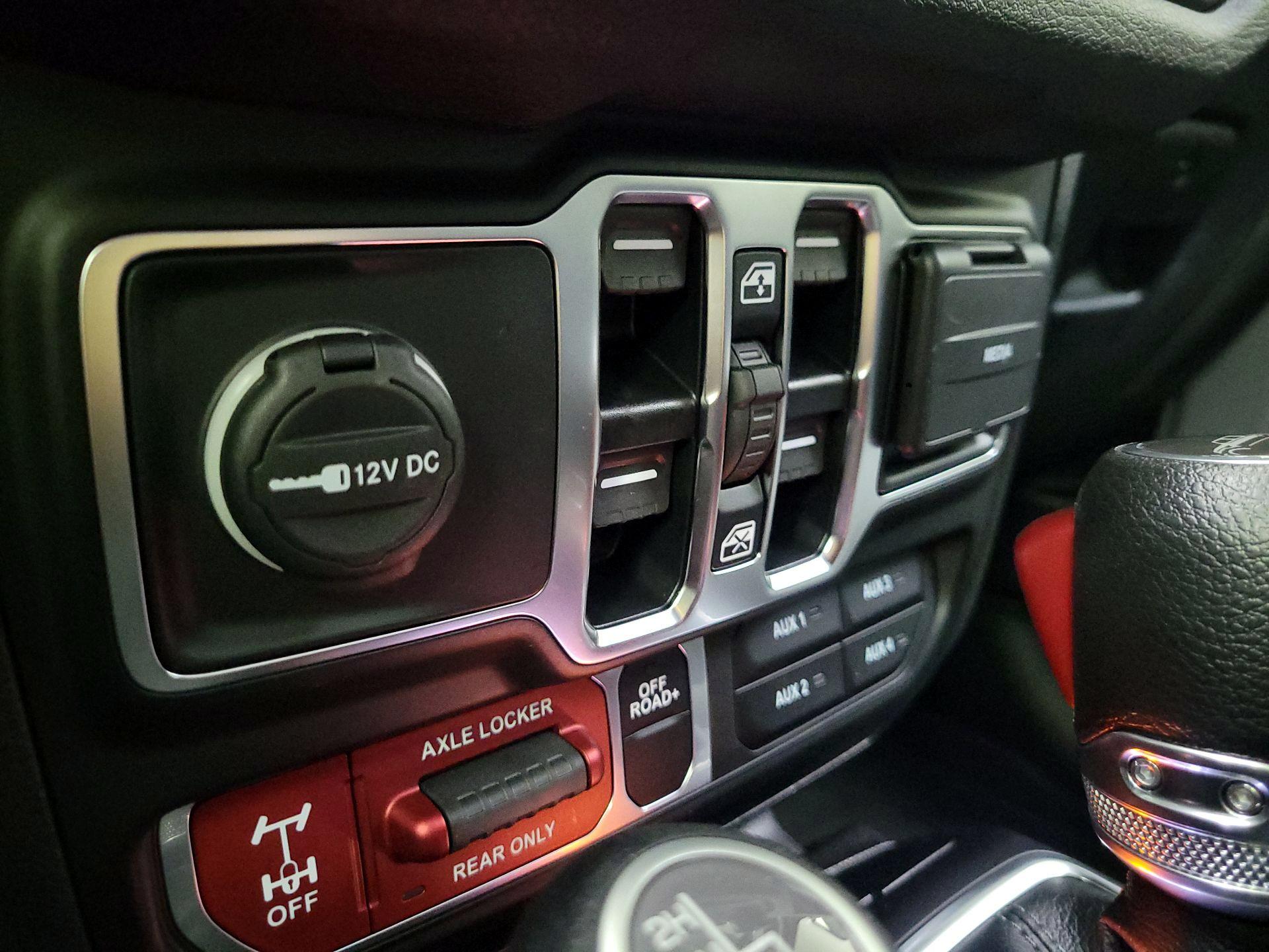 Thumbnail: 2024 Jeep Gladiator - 19