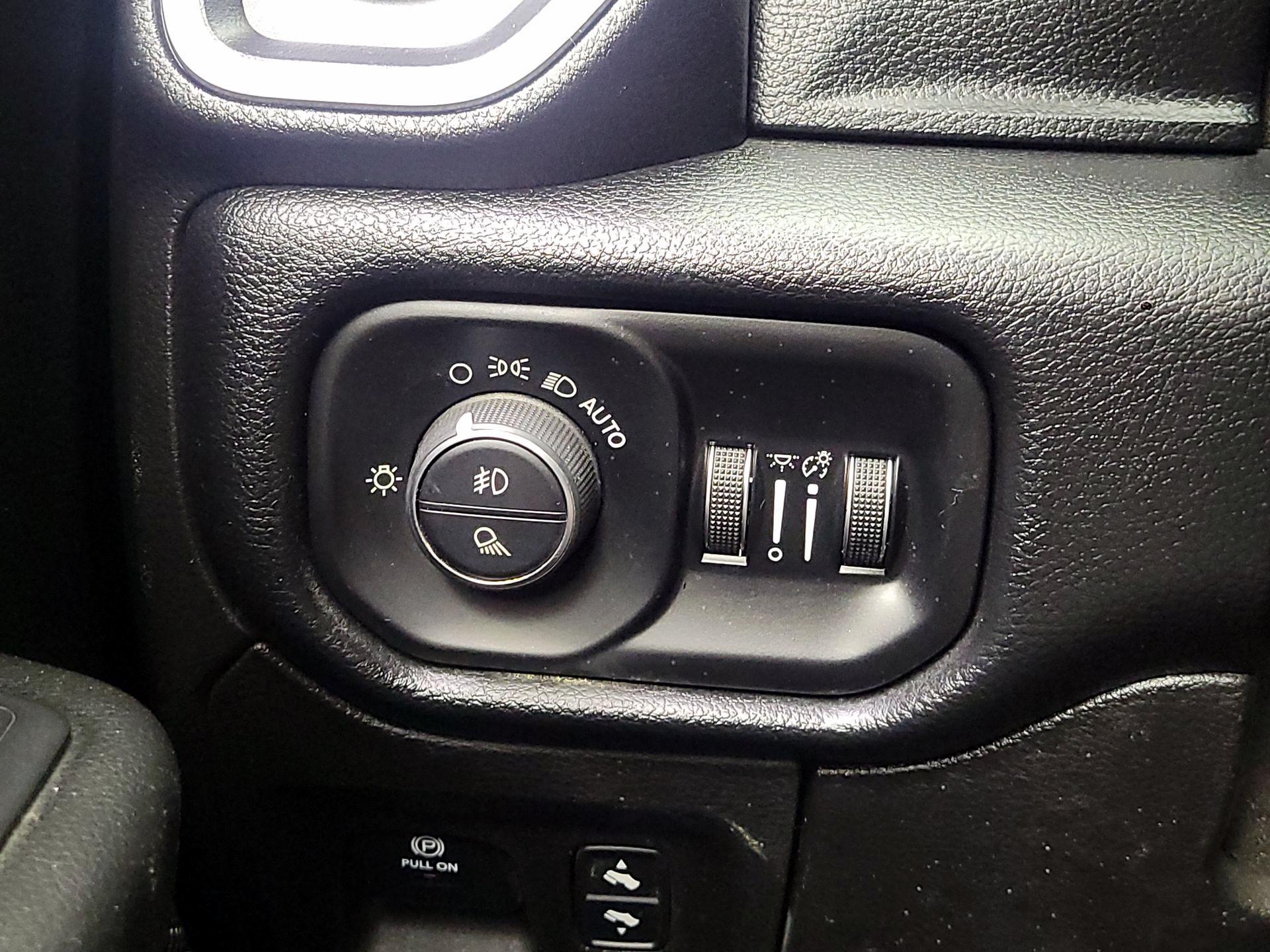 Thumbnail: 2019 RAM 1500 - 13