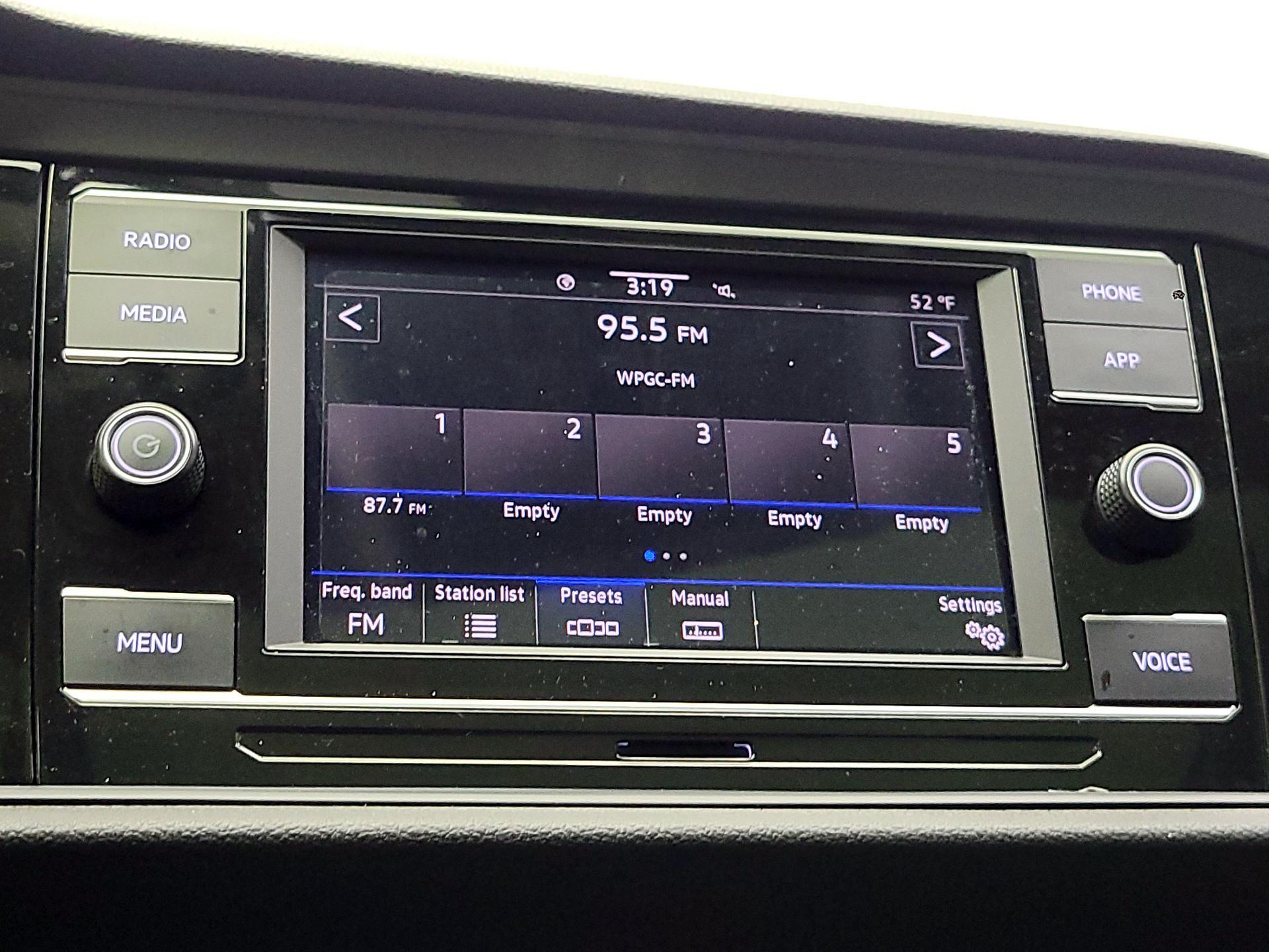 Thumbnail: 2020 Volkswagen Jetta - 15