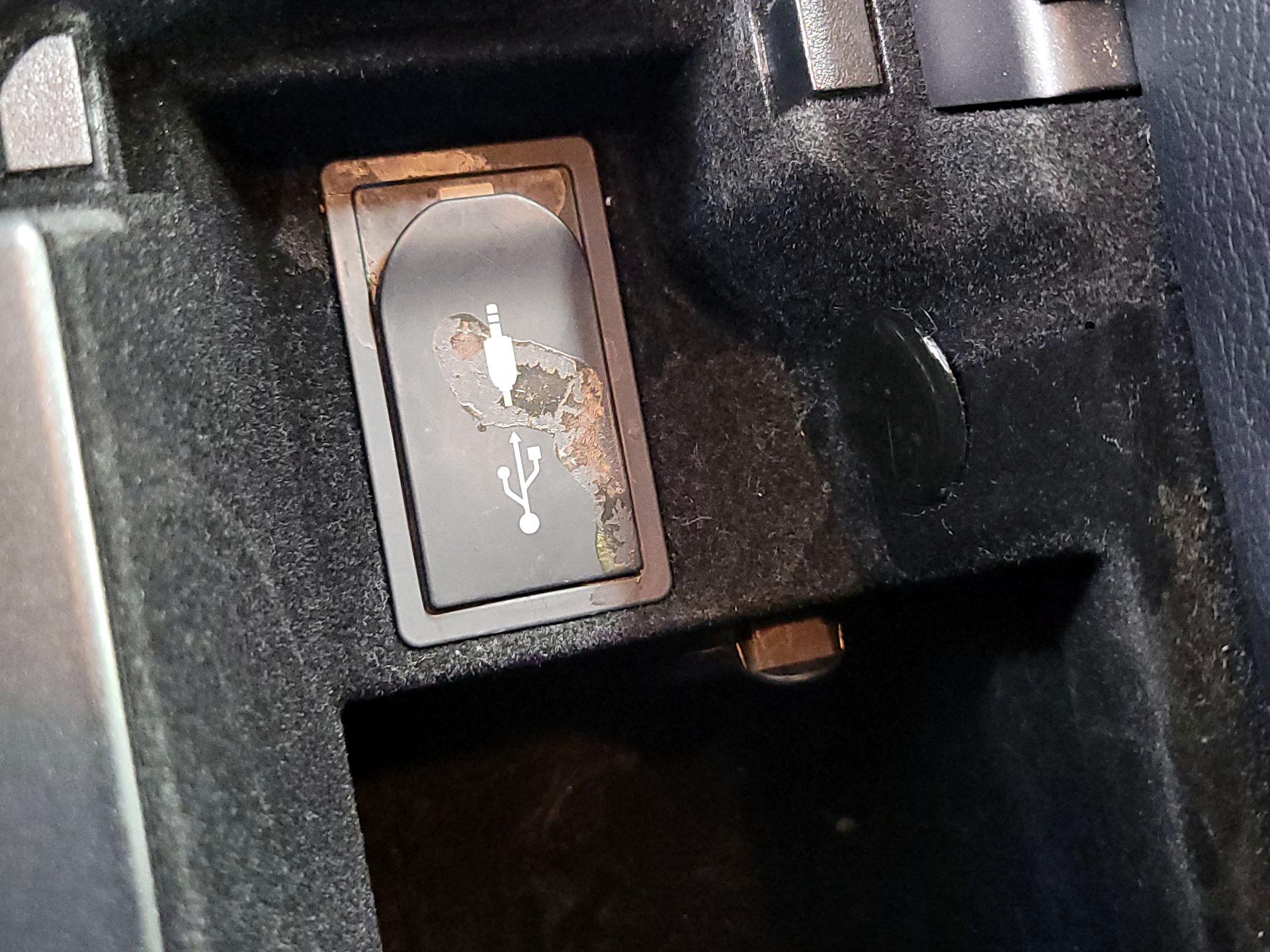 Thumbnail: 2015 Lexus IS - 19