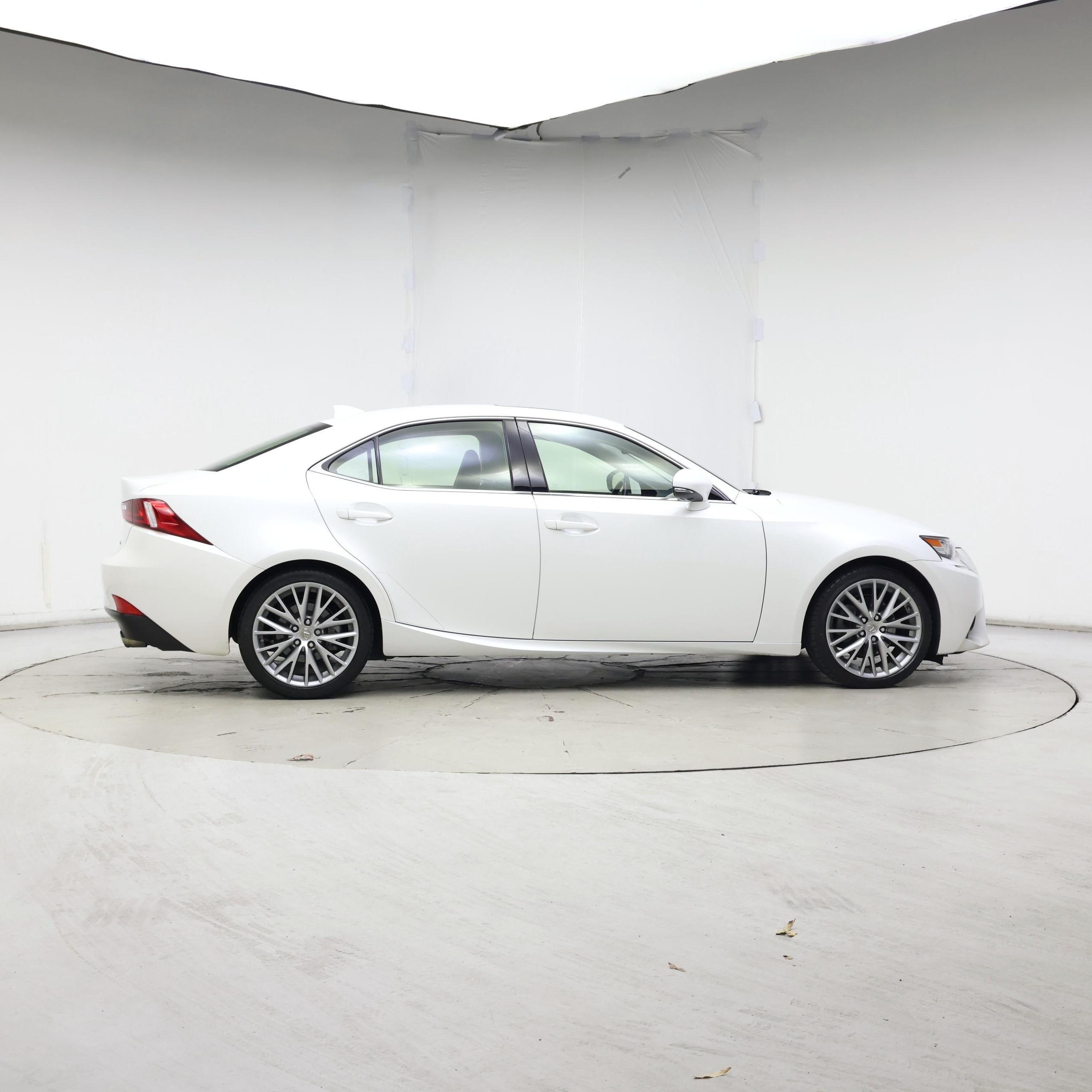 Thumbnail: 2015 Lexus IS - 7