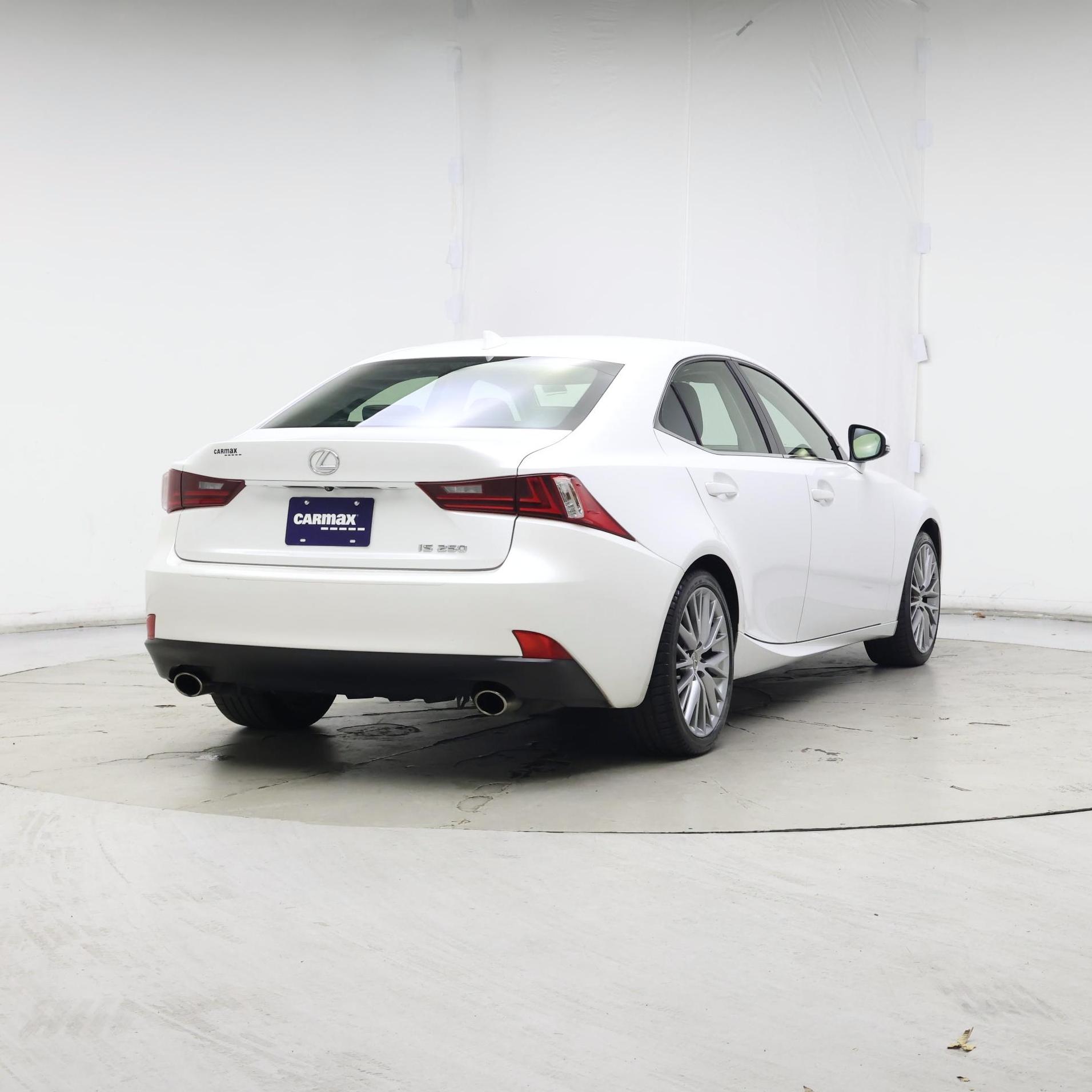 Thumbnail: 2015 Lexus IS - 8