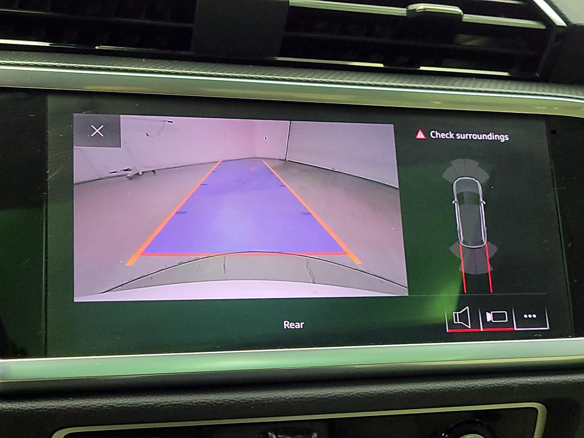 Thumbnail: 2021 Audi Q3 - 15