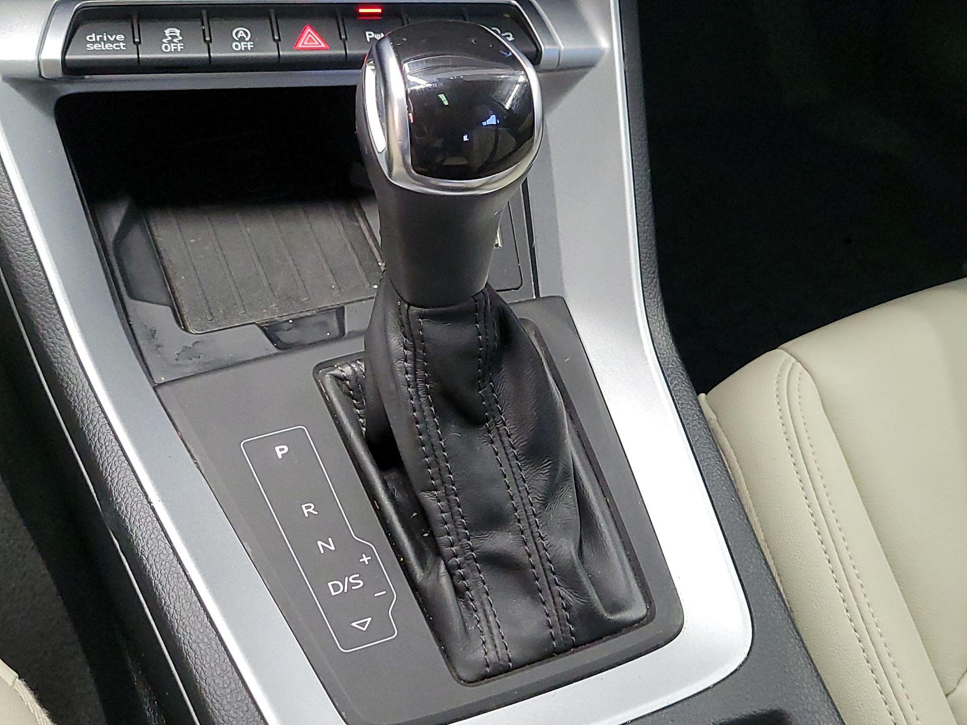 Thumbnail: 2021 Audi Q3 - 18