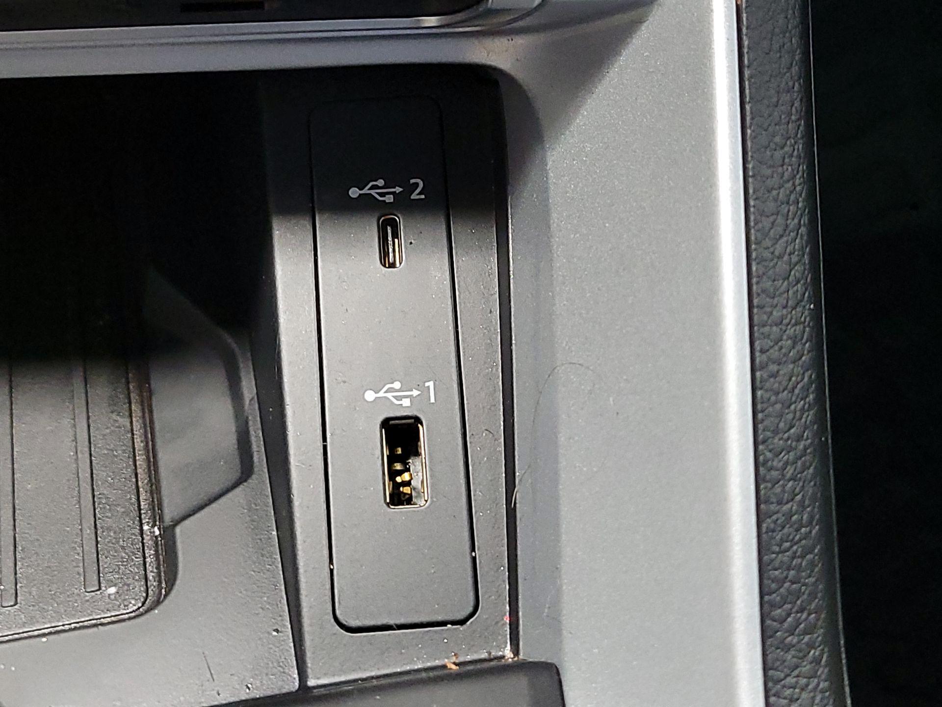 Thumbnail: 2021 Audi Q3 - 19