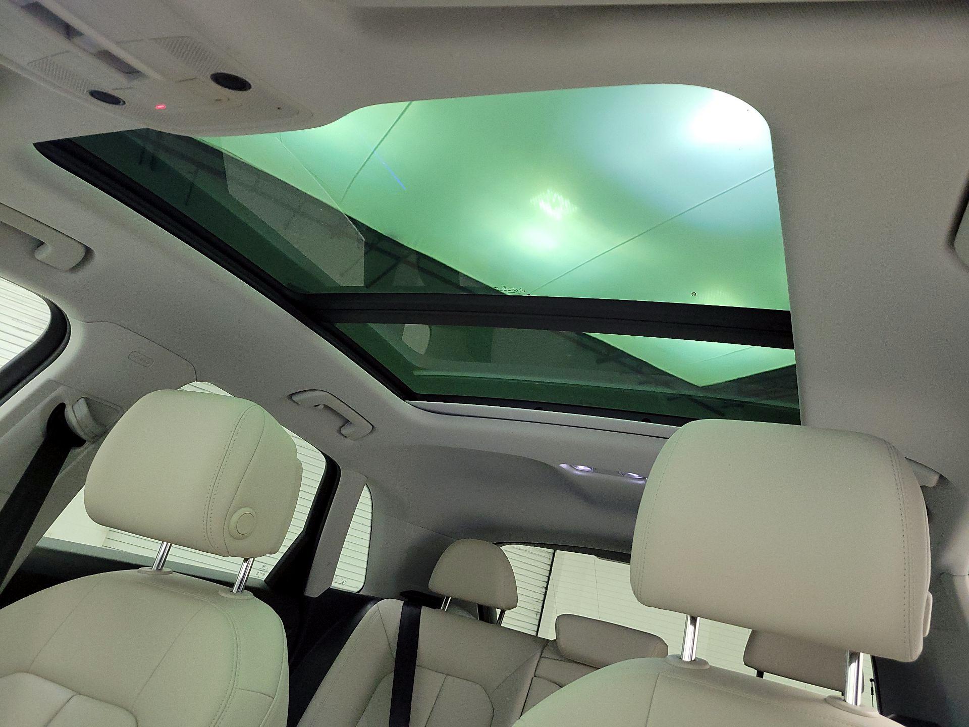 Thumbnail: 2021 Audi Q3 - 20