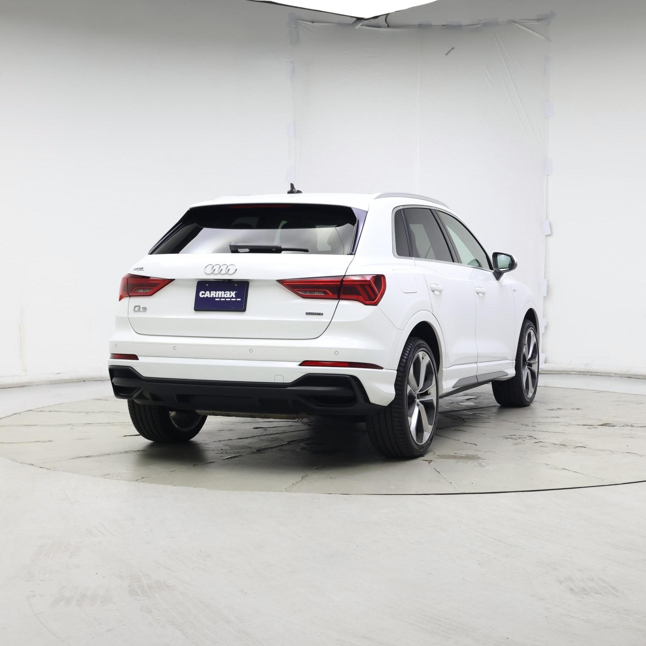 Thumbnail: 2021 Audi Q3 - 8