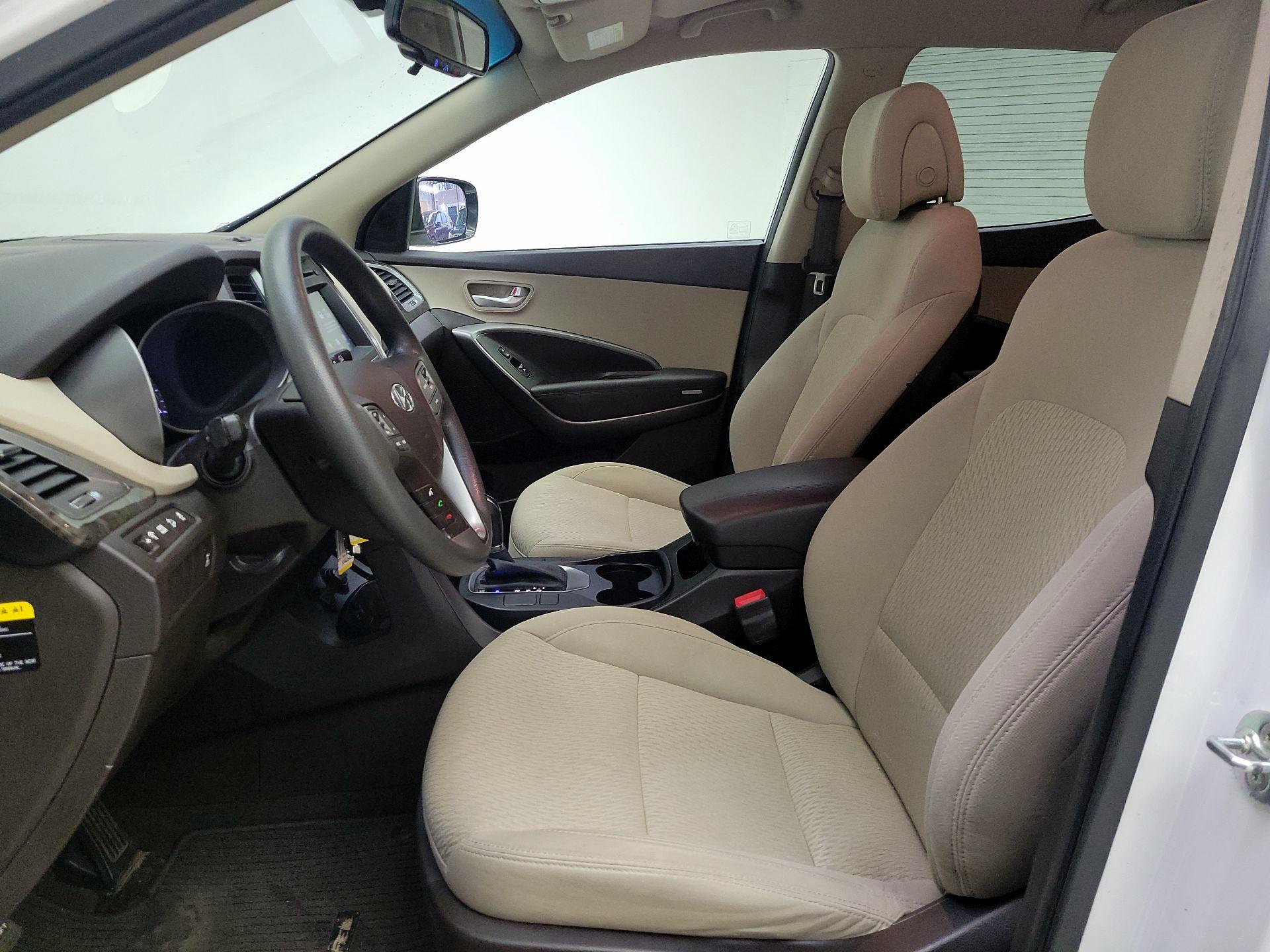 Thumbnail: 2017 Hyundai Santa Fe - 11