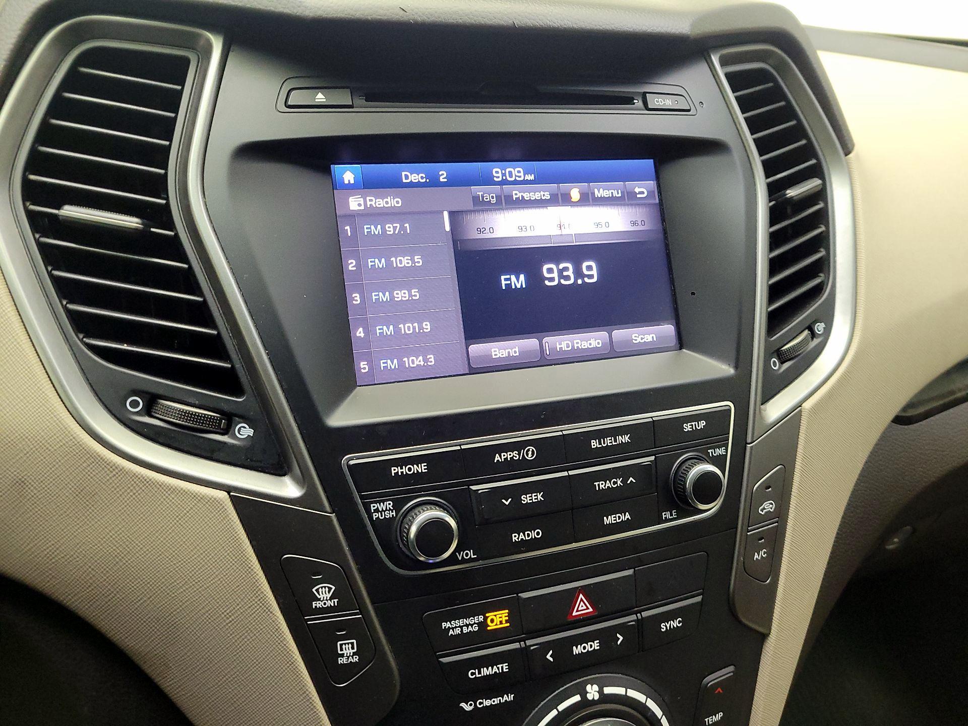 Thumbnail: 2017 Hyundai Santa Fe - 15