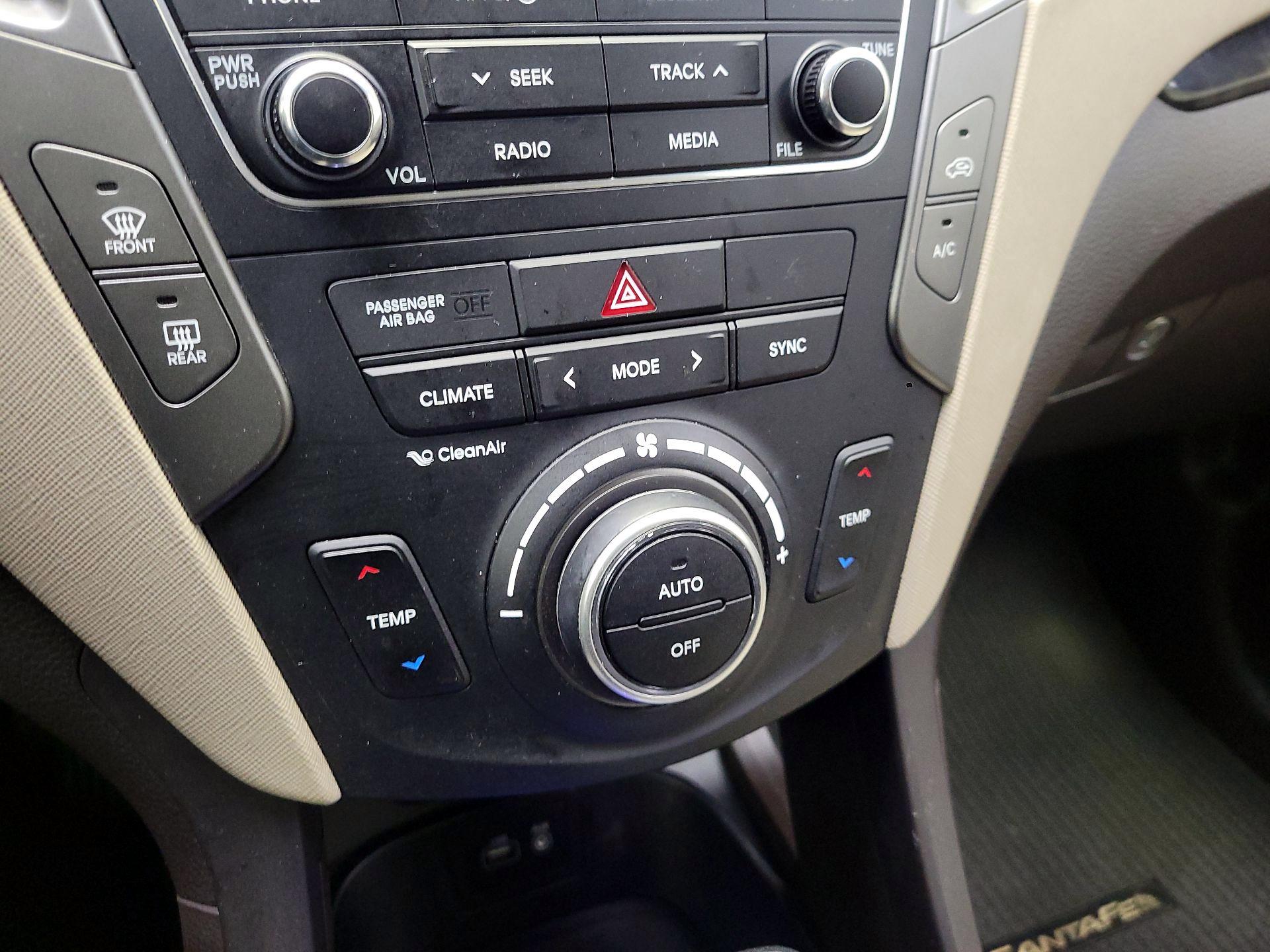 Thumbnail: 2017 Hyundai Santa Fe - 16