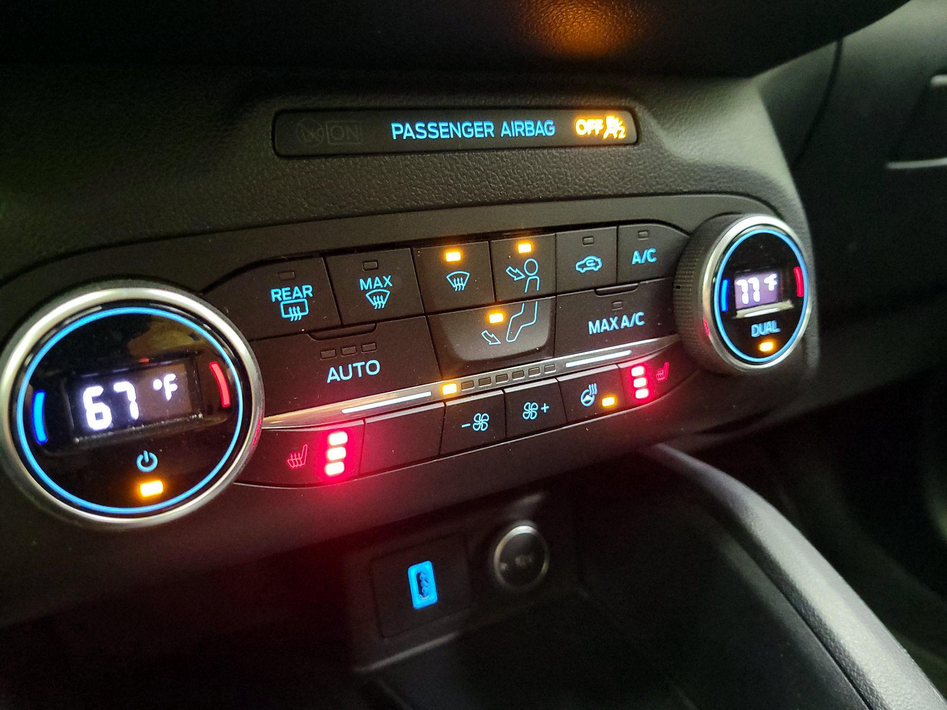 Thumbnail: 2020 Ford Escape - 17