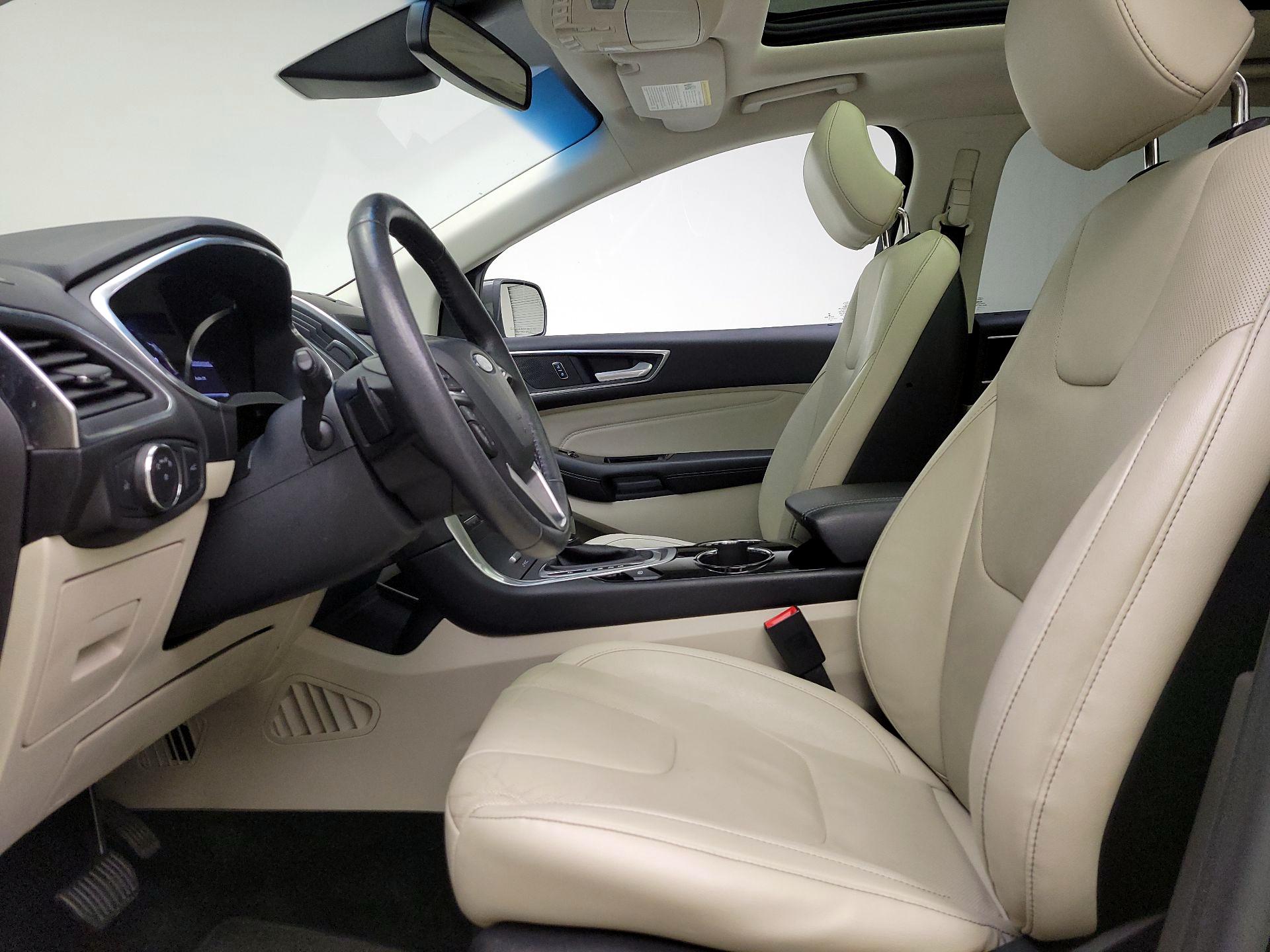 Thumbnail: 2015 Ford Edge - 11