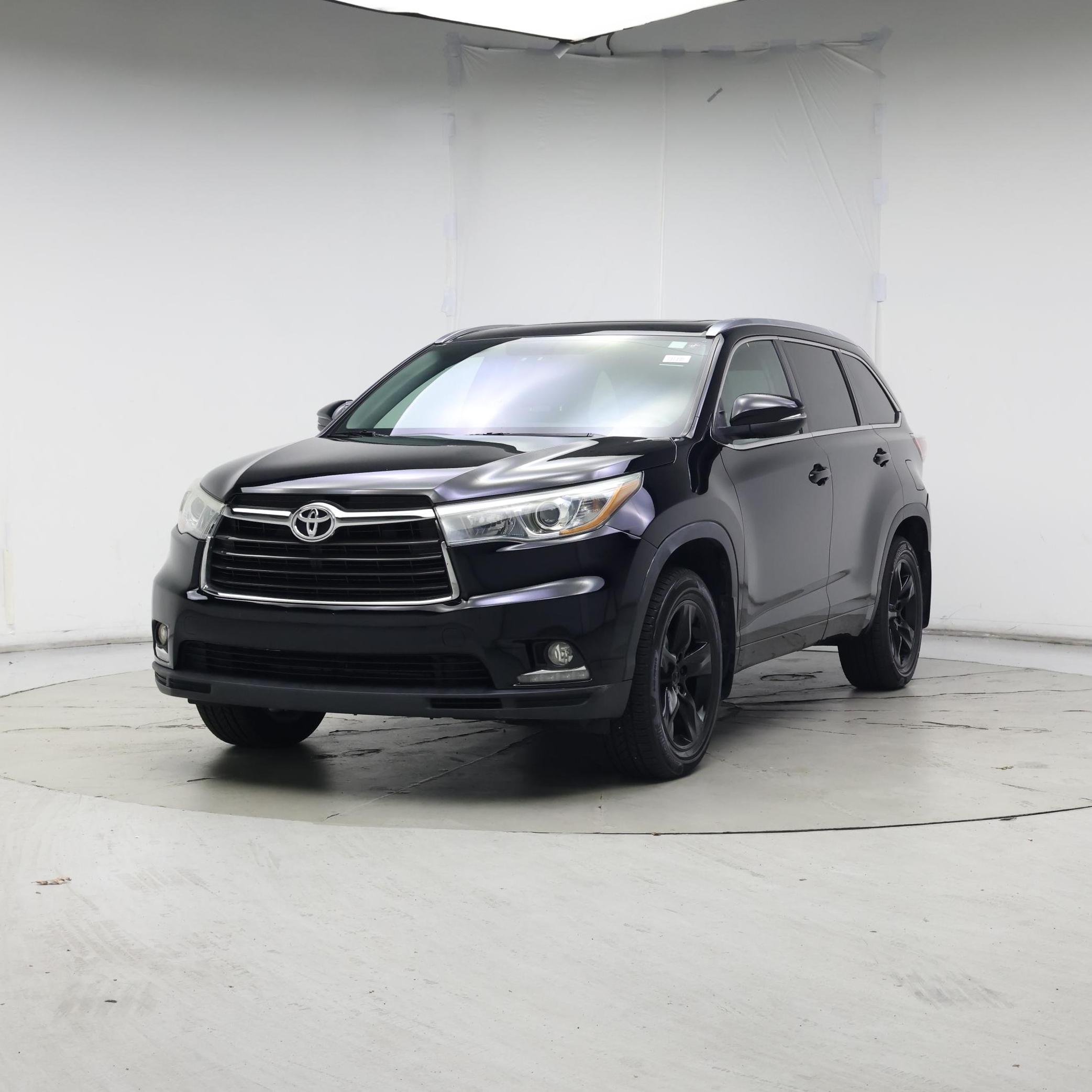 Thumbnail: 2015 Toyota Highlander - 4