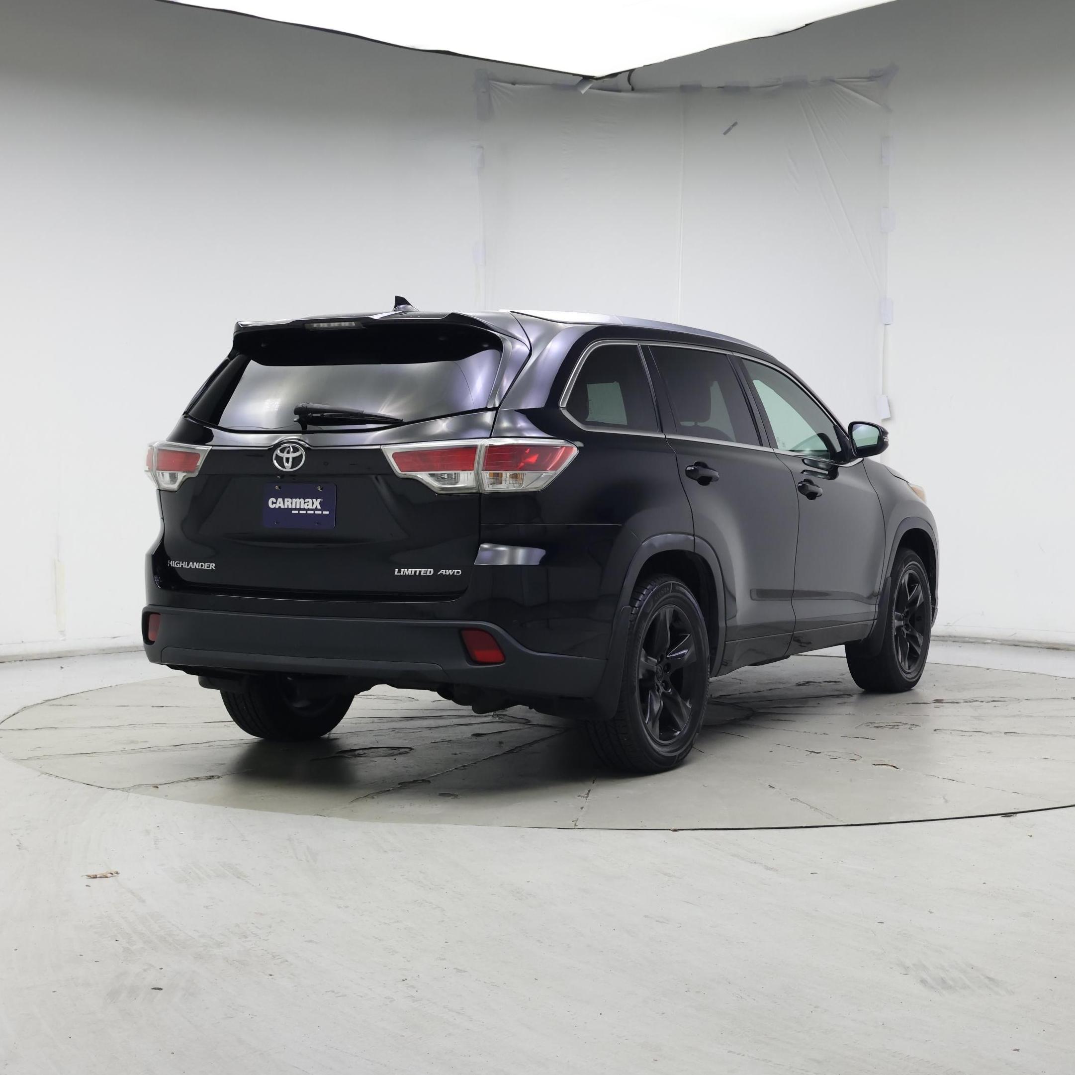 Thumbnail: 2015 Toyota Highlander - 8