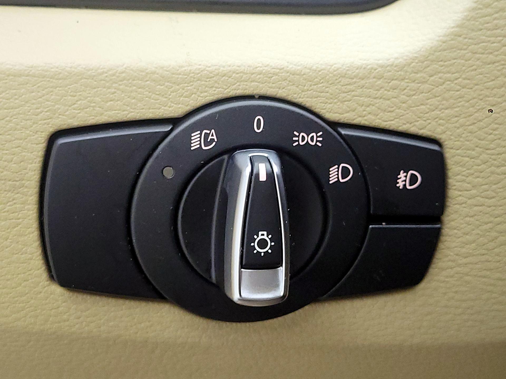 Thumbnail: 2015 BMW X1 - 13