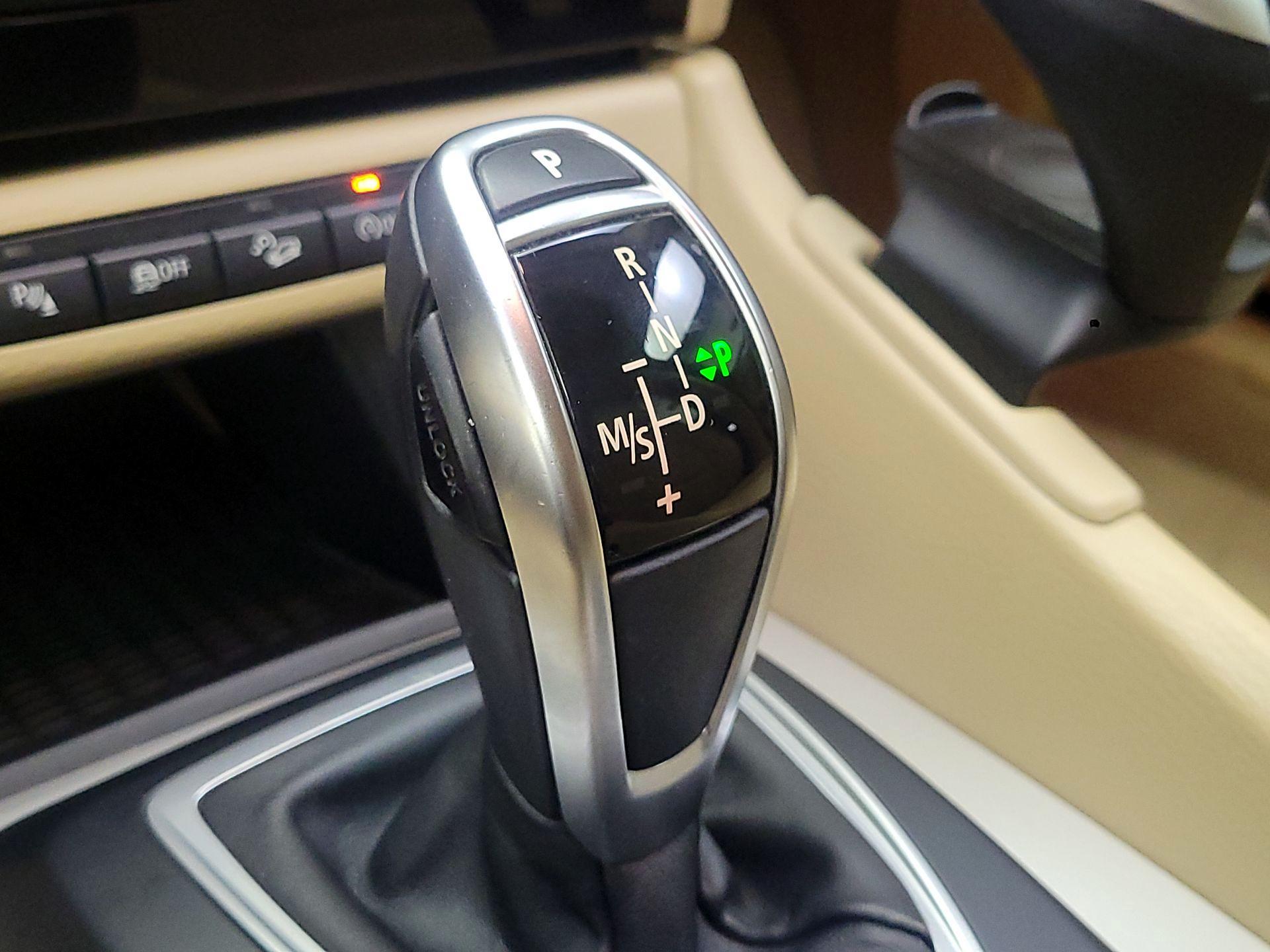 Thumbnail: 2015 BMW X1 - 18