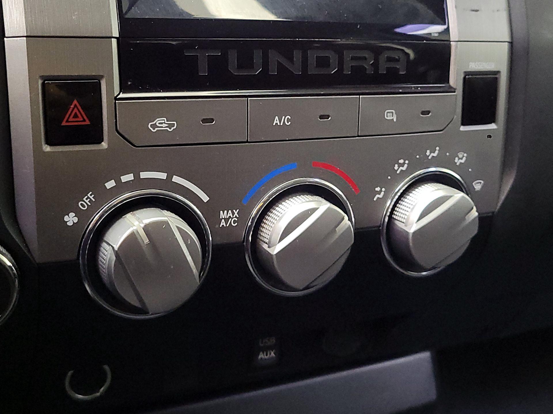 Thumbnail: 2014 Toyota Tundra - 16