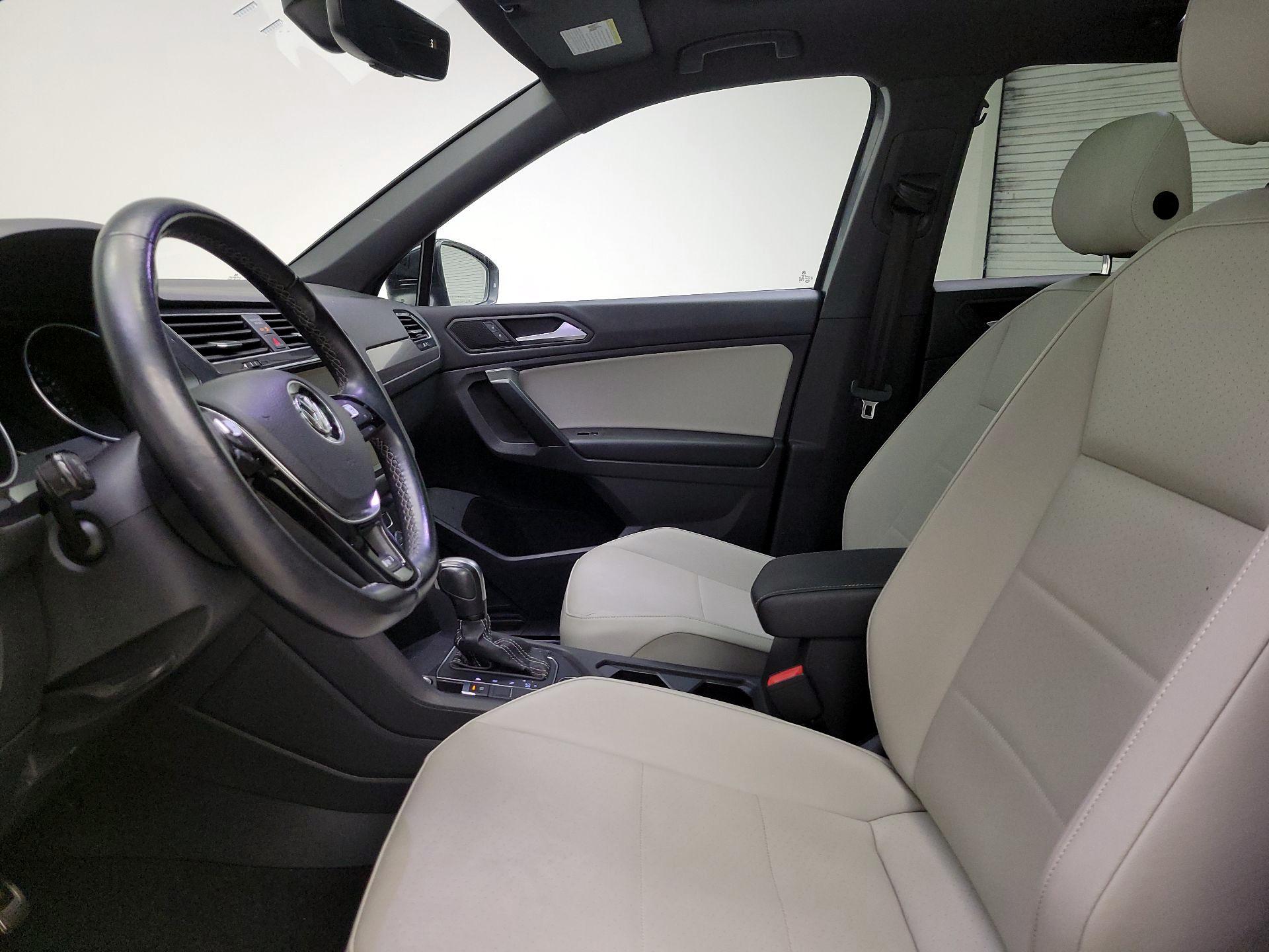 Thumbnail: 2021 Volkswagen Tiguan - 11