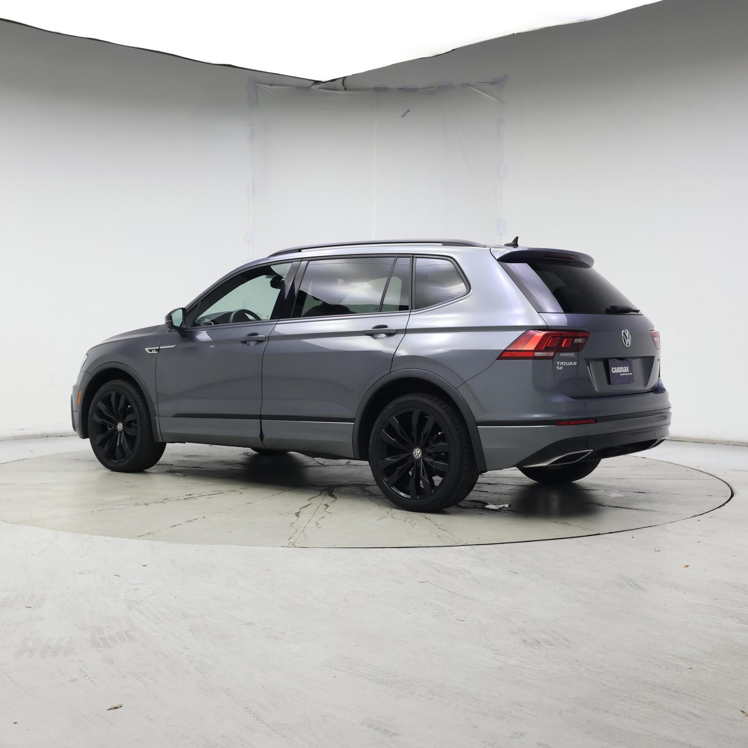 Thumbnail: 2021 Volkswagen Tiguan - 2