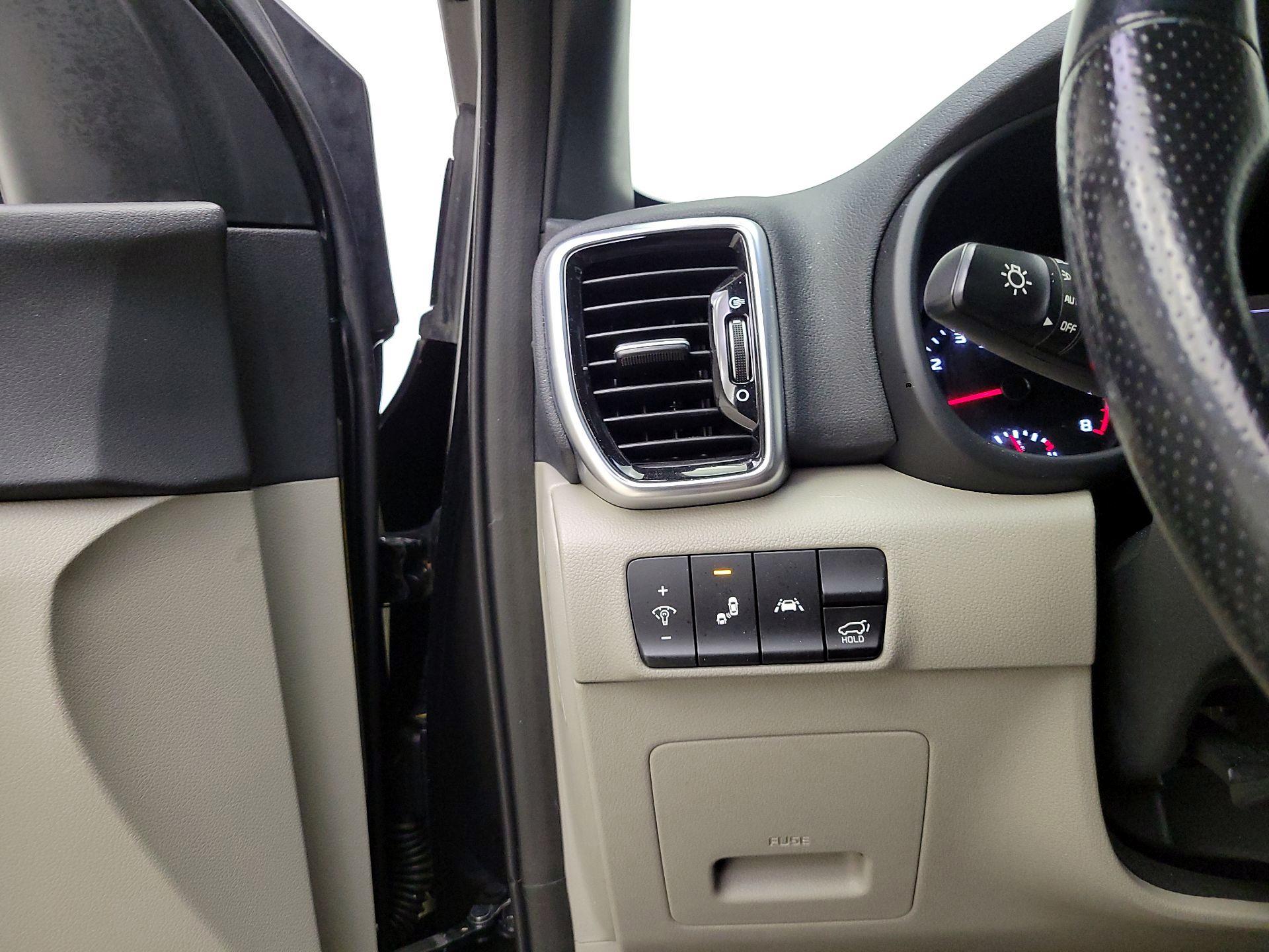 Thumbnail: 2020 Kia Sportage - 13