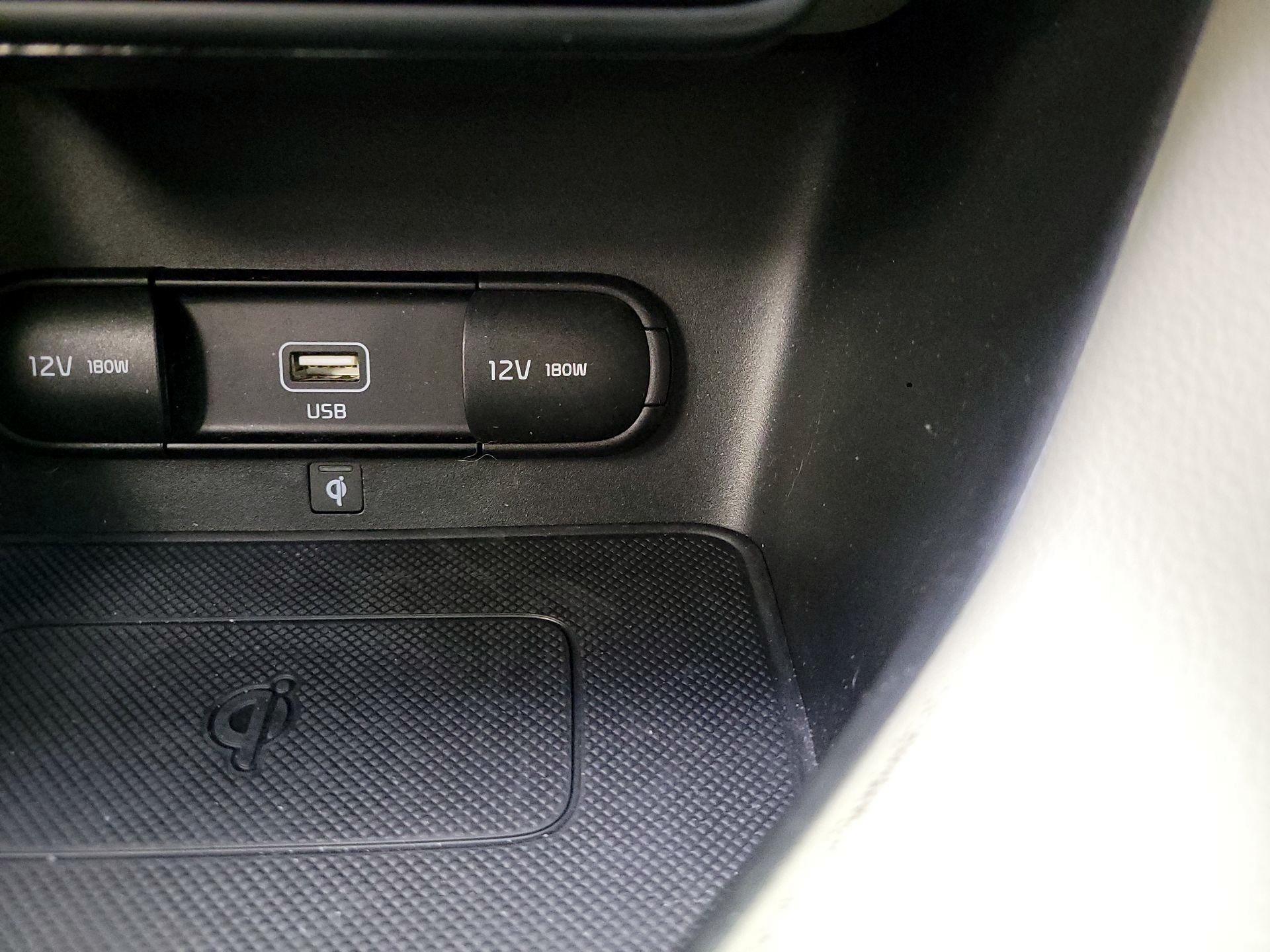 Thumbnail: 2020 Kia Sportage - 18