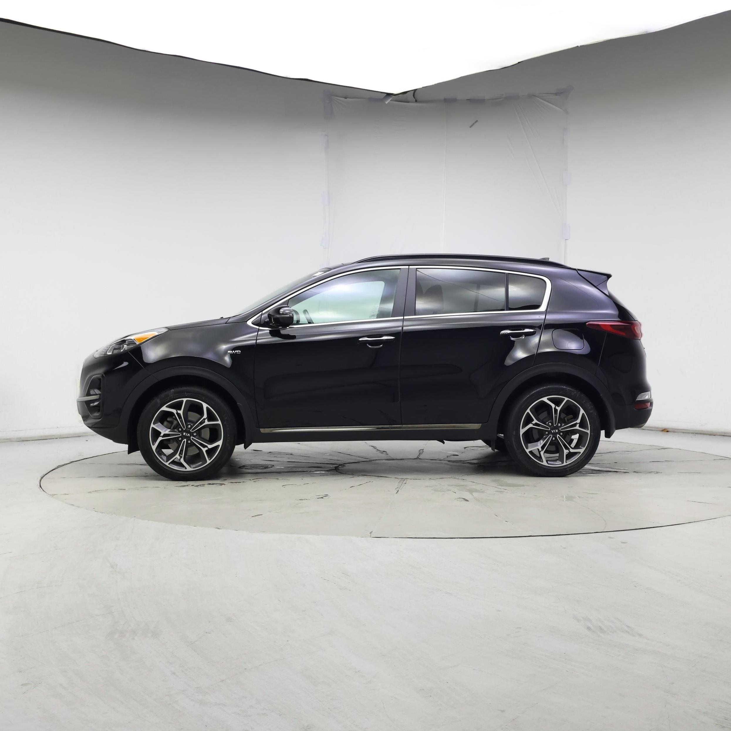 Thumbnail: 2020 Kia Sportage - 3