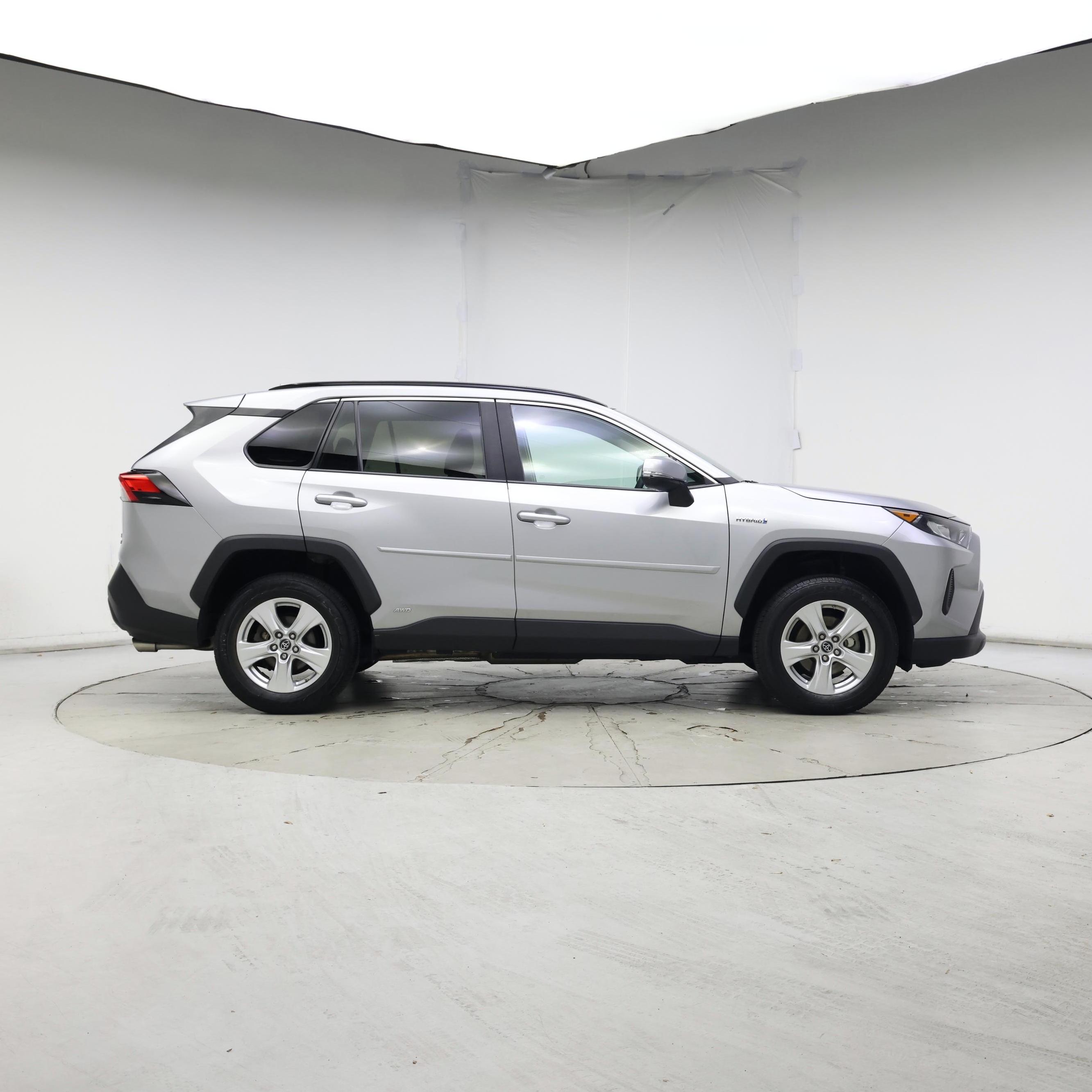 Thumbnail: 2019 Toyota RAV4 - 7