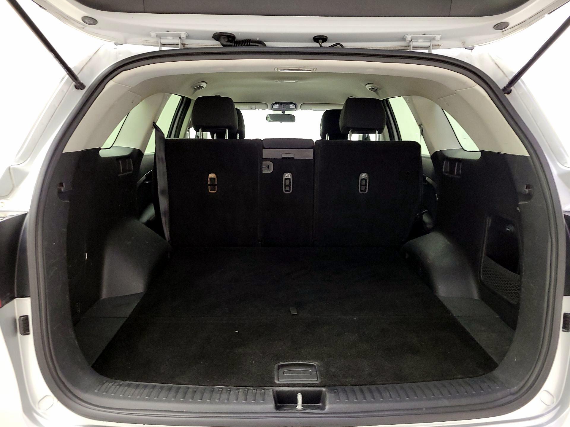 Thumbnail: 2017 Kia Sorento - 20