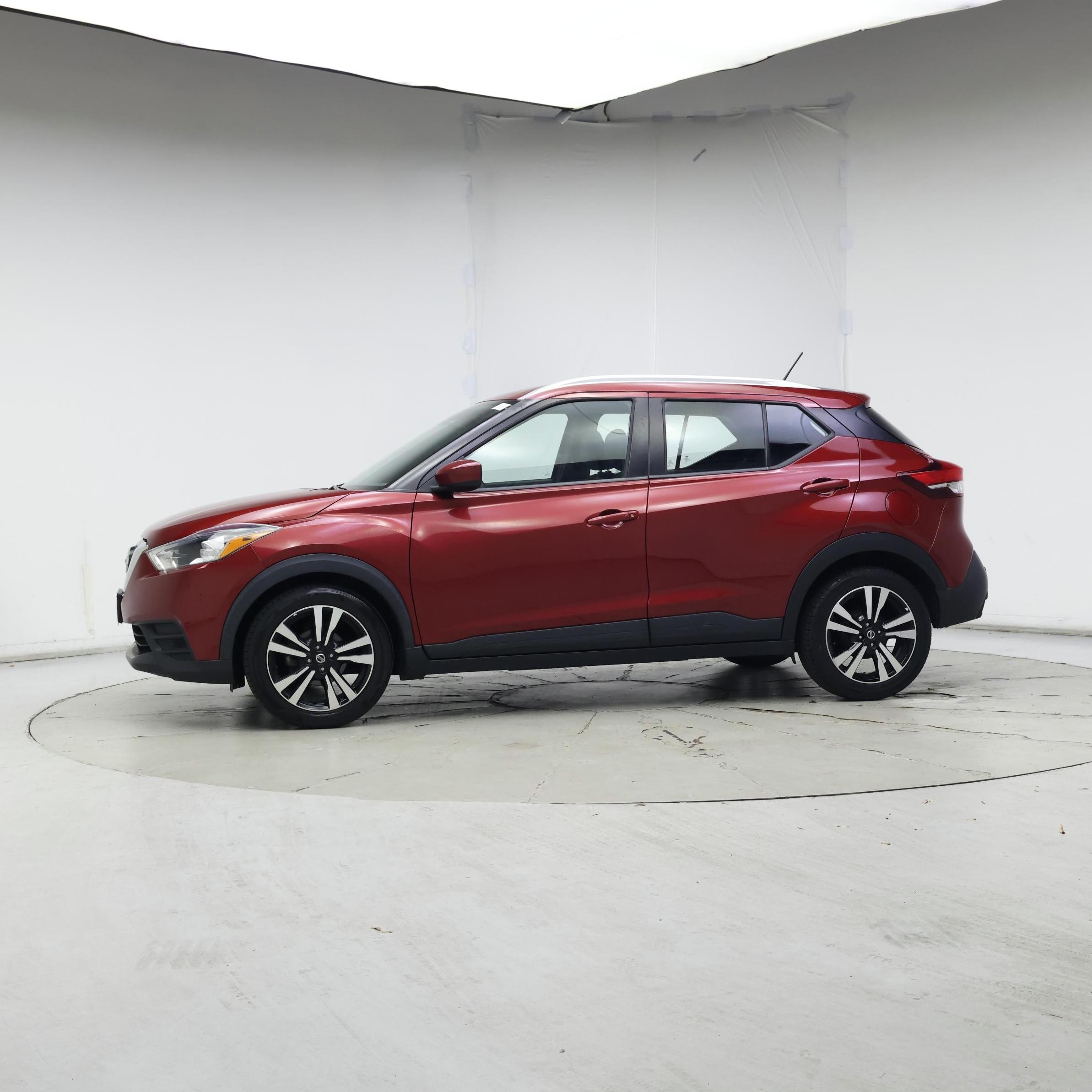 Thumbnail: 2020 Nissan Kicks - 3
