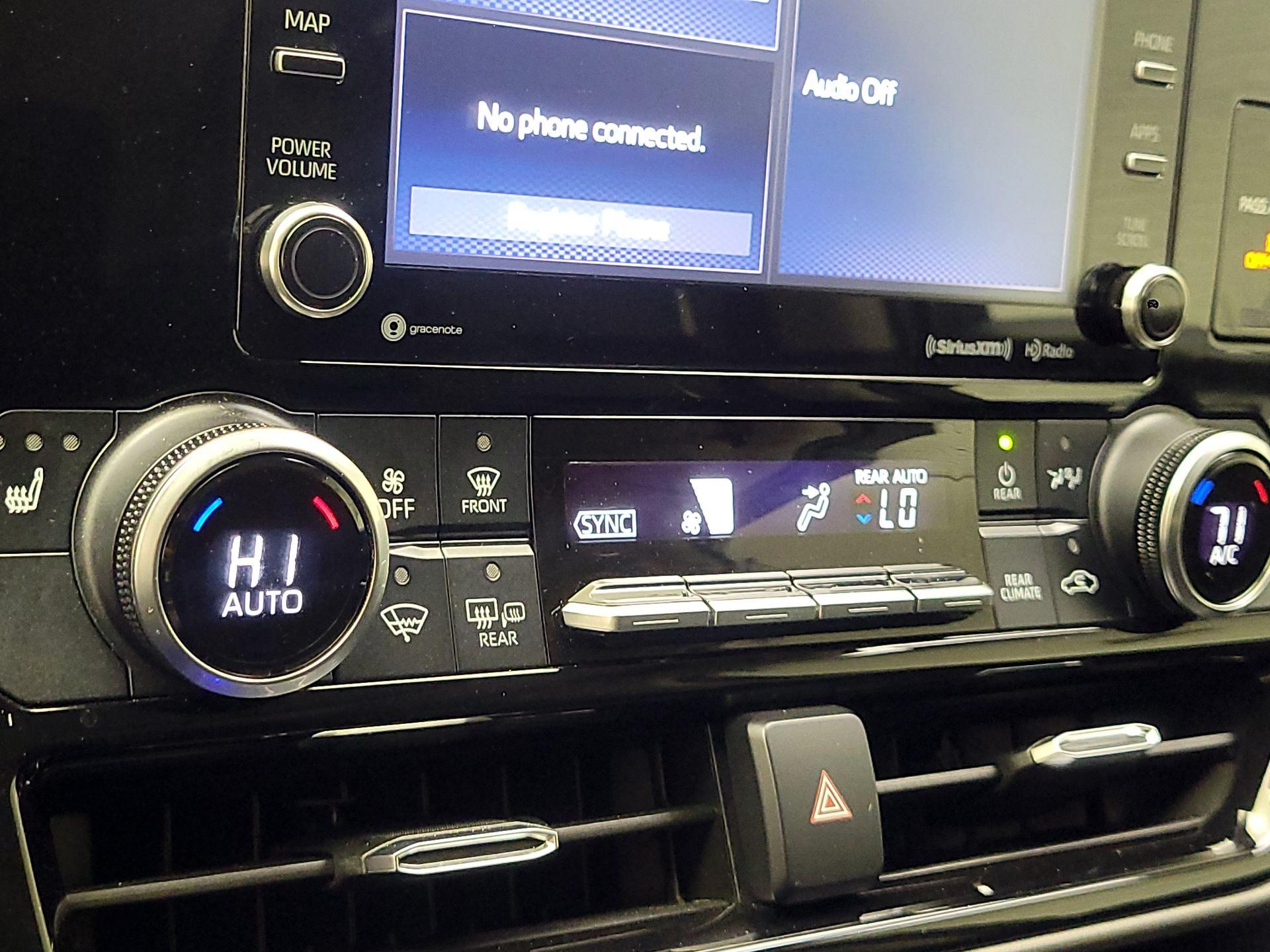 Thumbnail: 2021 Toyota Highlander - 16