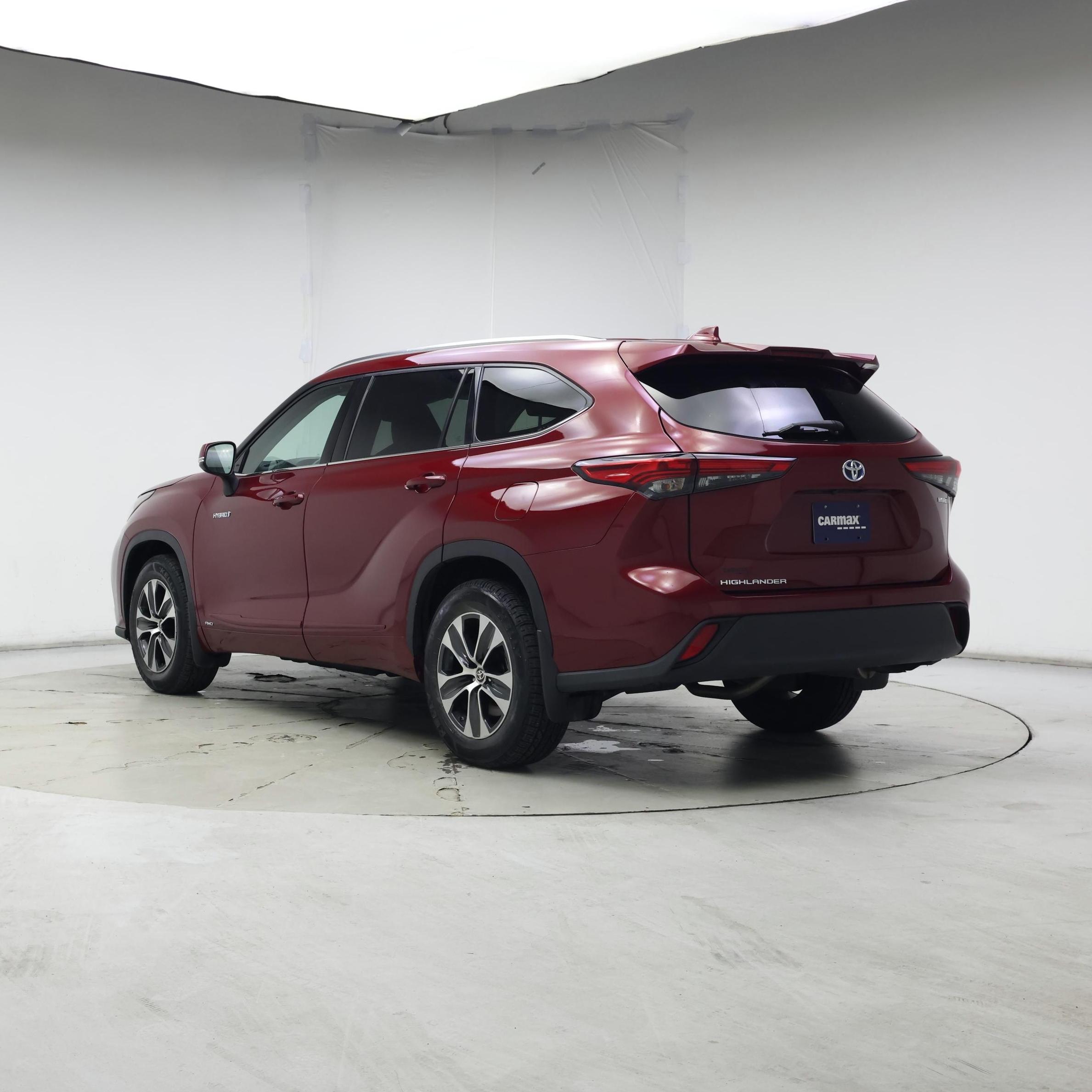 Thumbnail: 2021 Toyota Highlander - 2