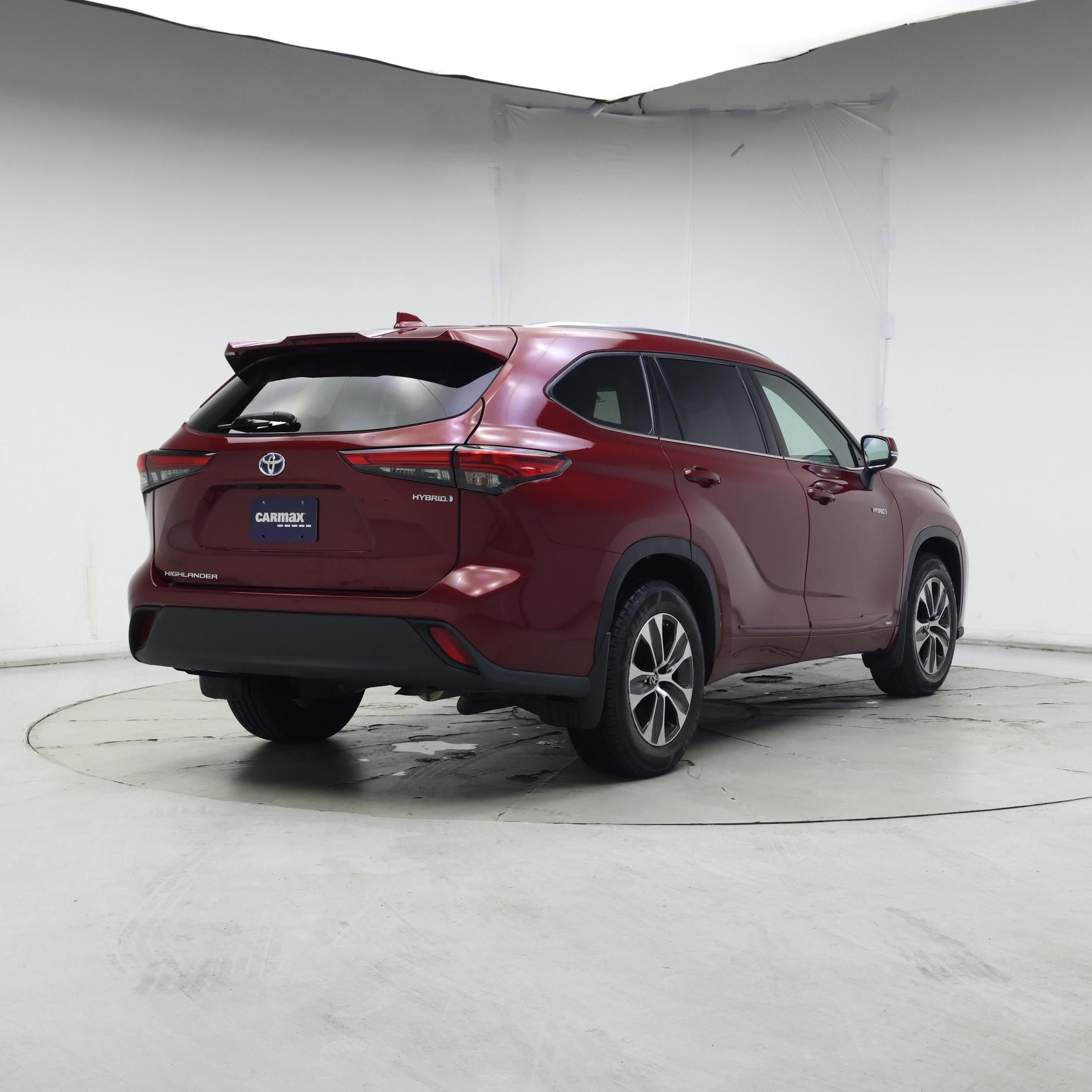 Thumbnail: 2021 Toyota Highlander - 8