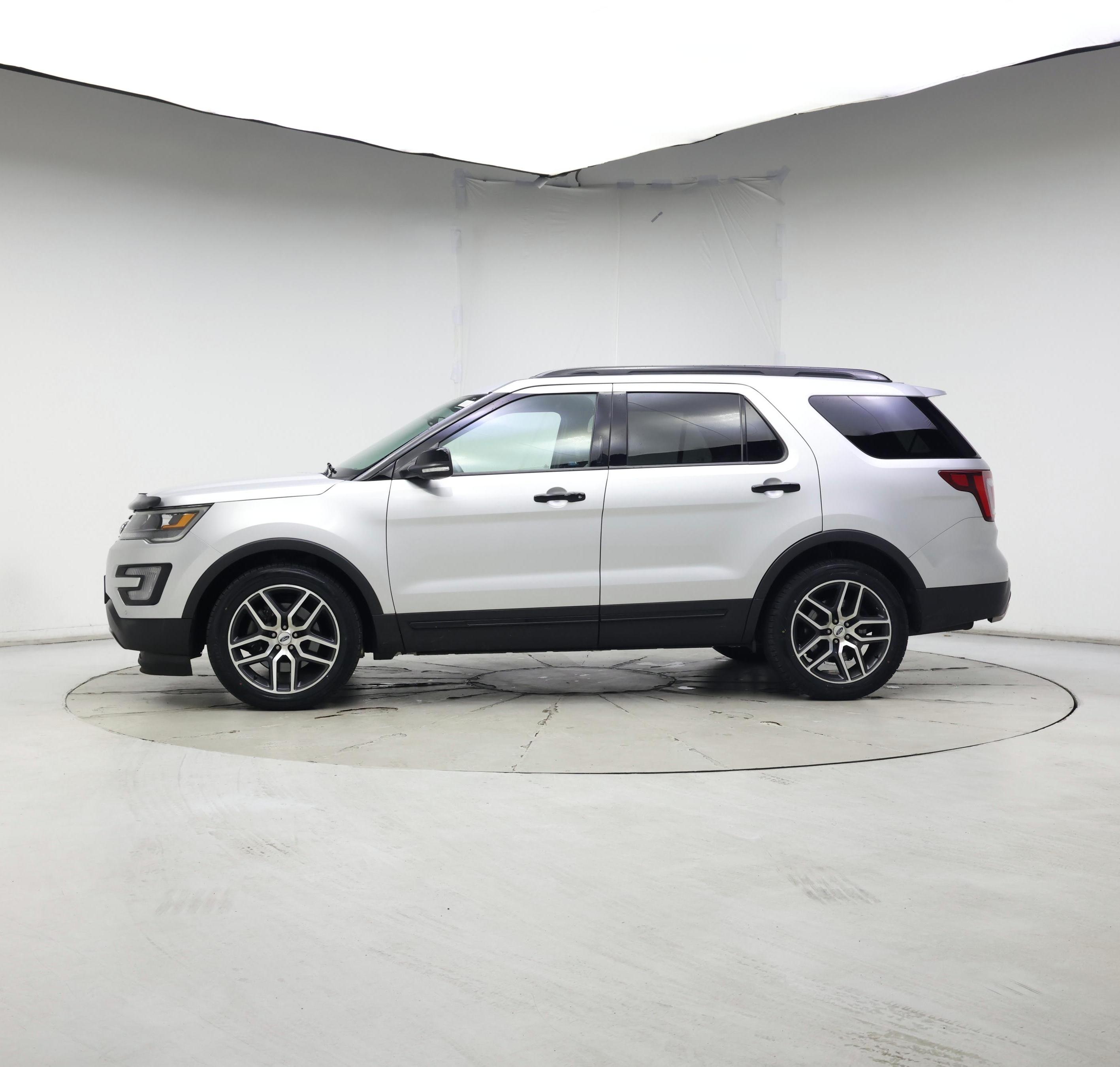 Thumbnail: 2017 Ford Explorer - 3