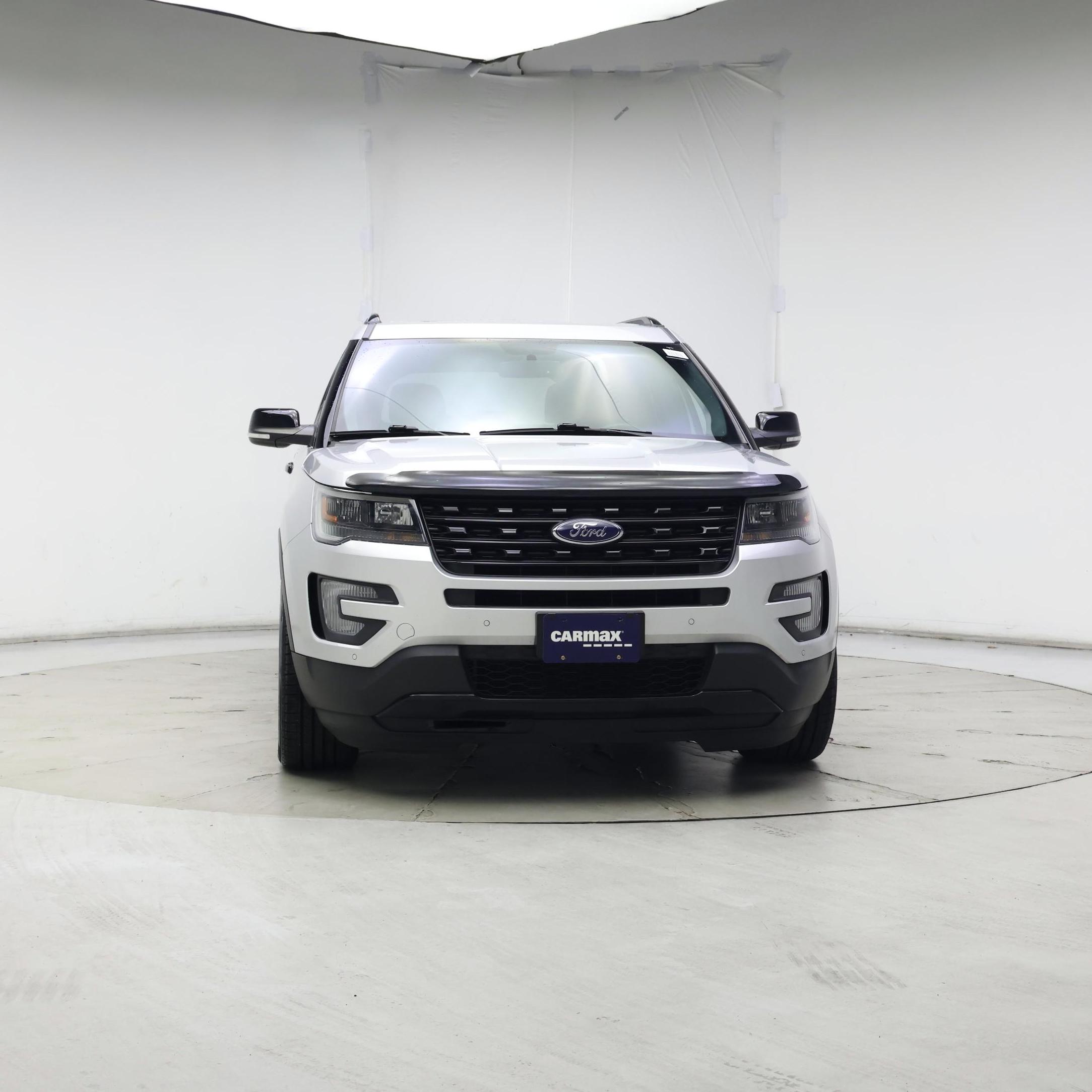 Thumbnail: 2017 Ford Explorer - 5